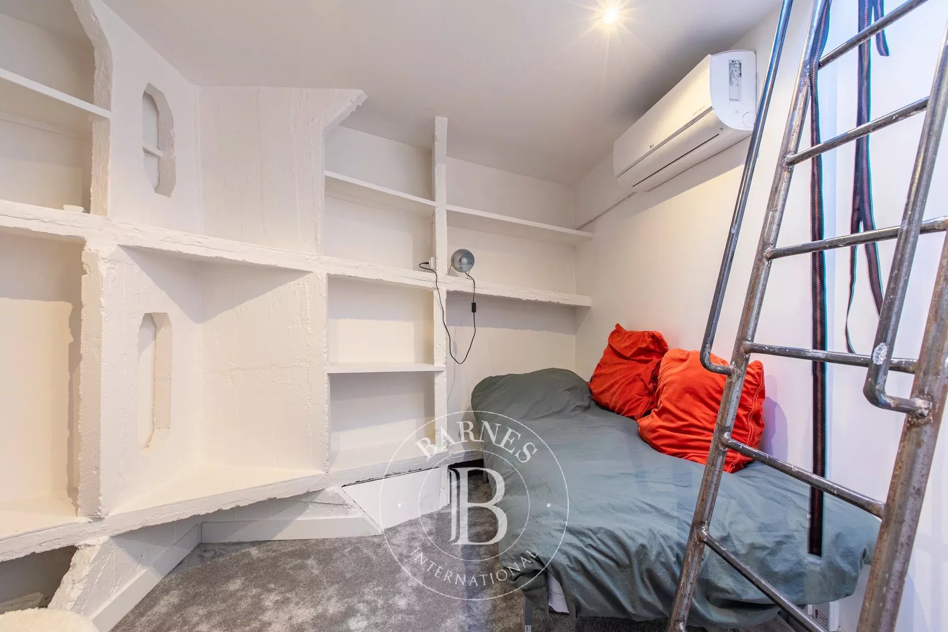 Daire Paris 8ème - picture 24