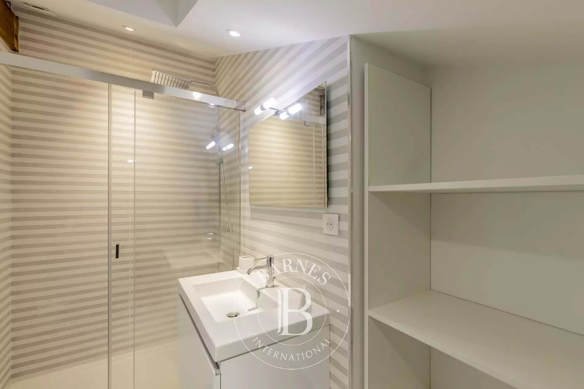 Daire Bordeaux - picture 12