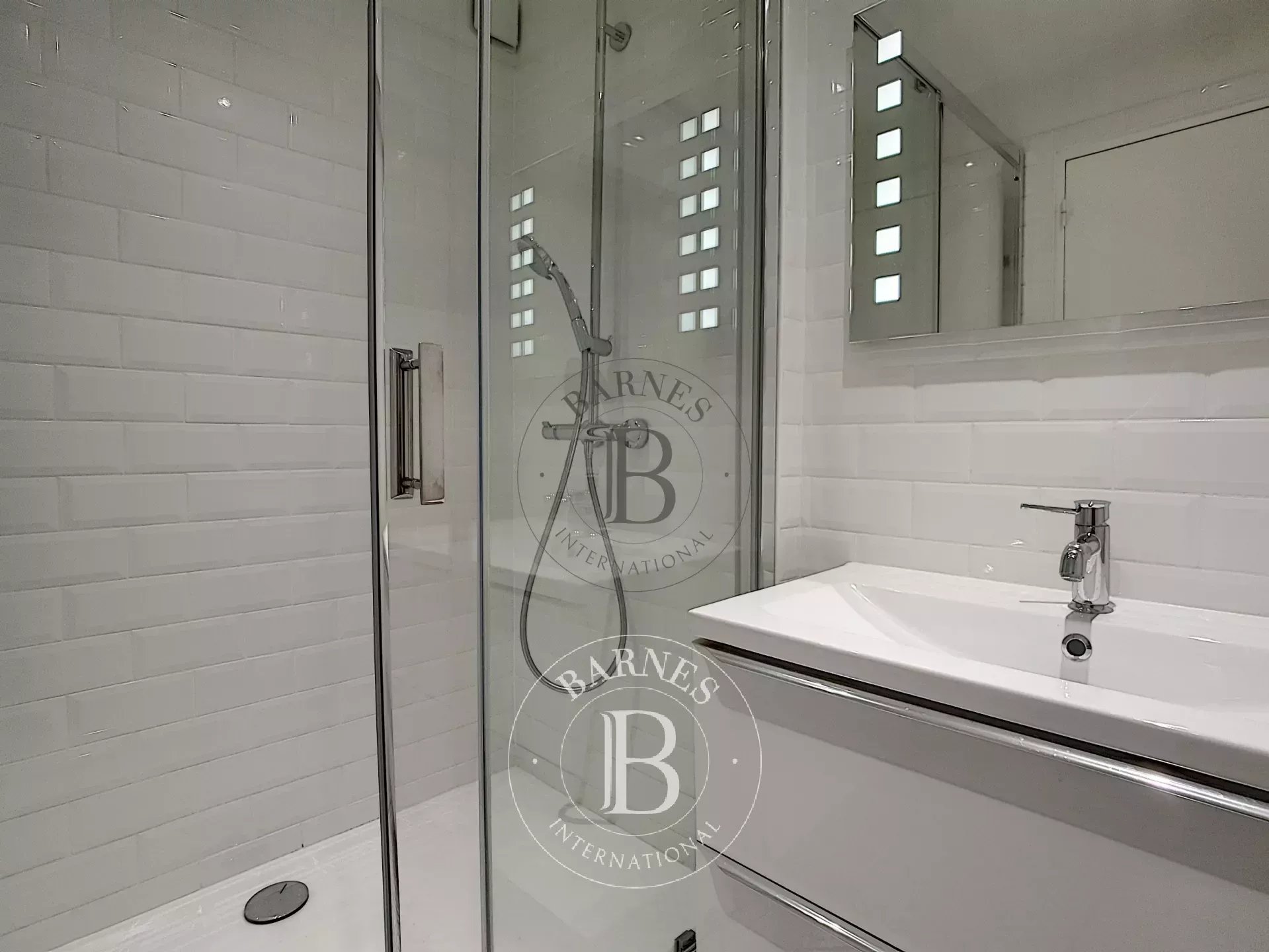 Daire Paris 8ème - picture 14