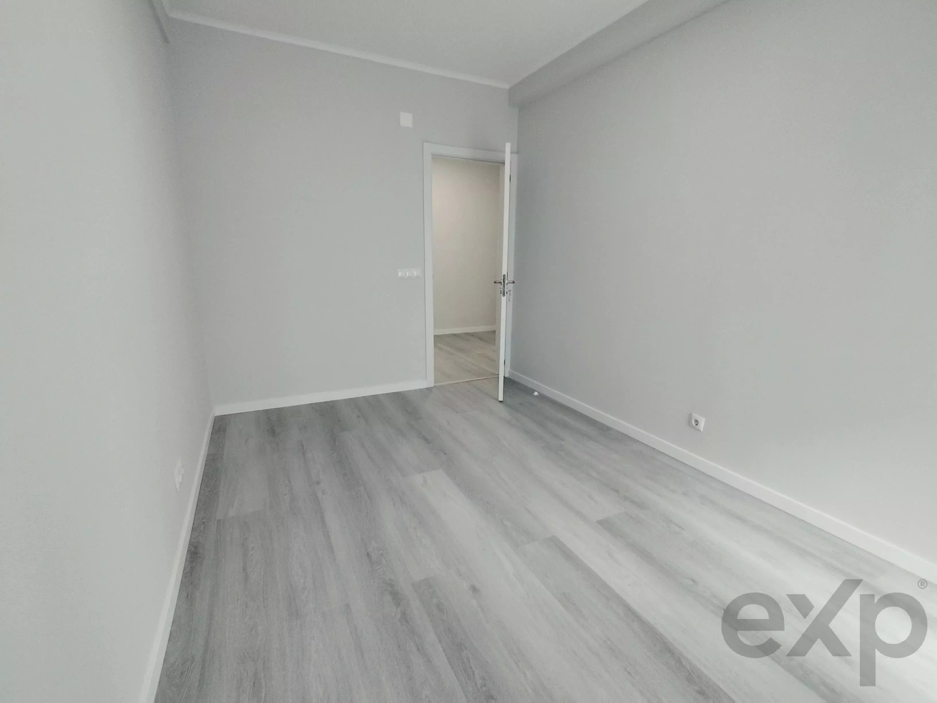 Central 2-Bedroom Apartment in Oeiras: Comfort, Elevator and Premium Location 86191632 image 13