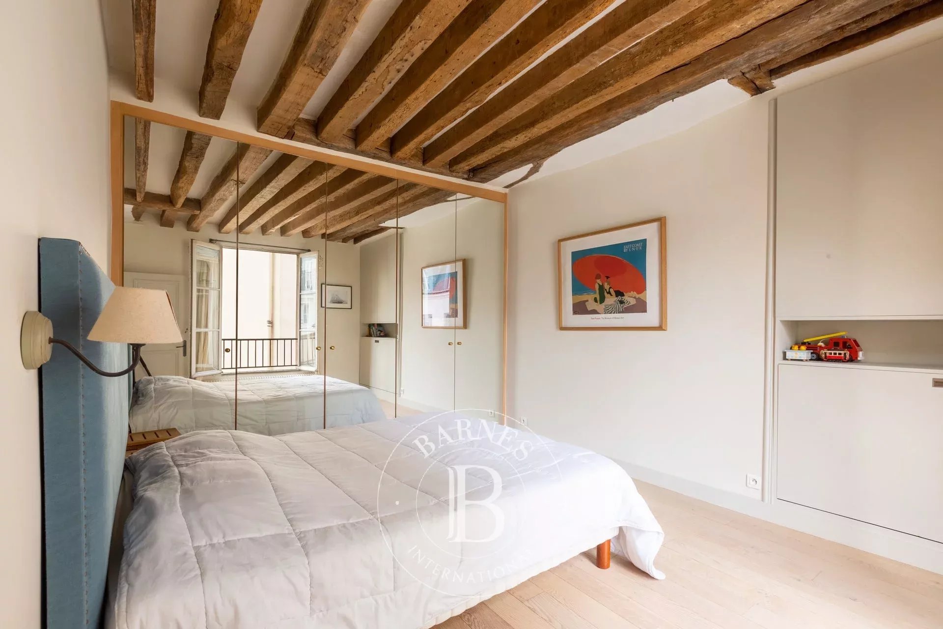 Daire Paris 3ème - picture 15