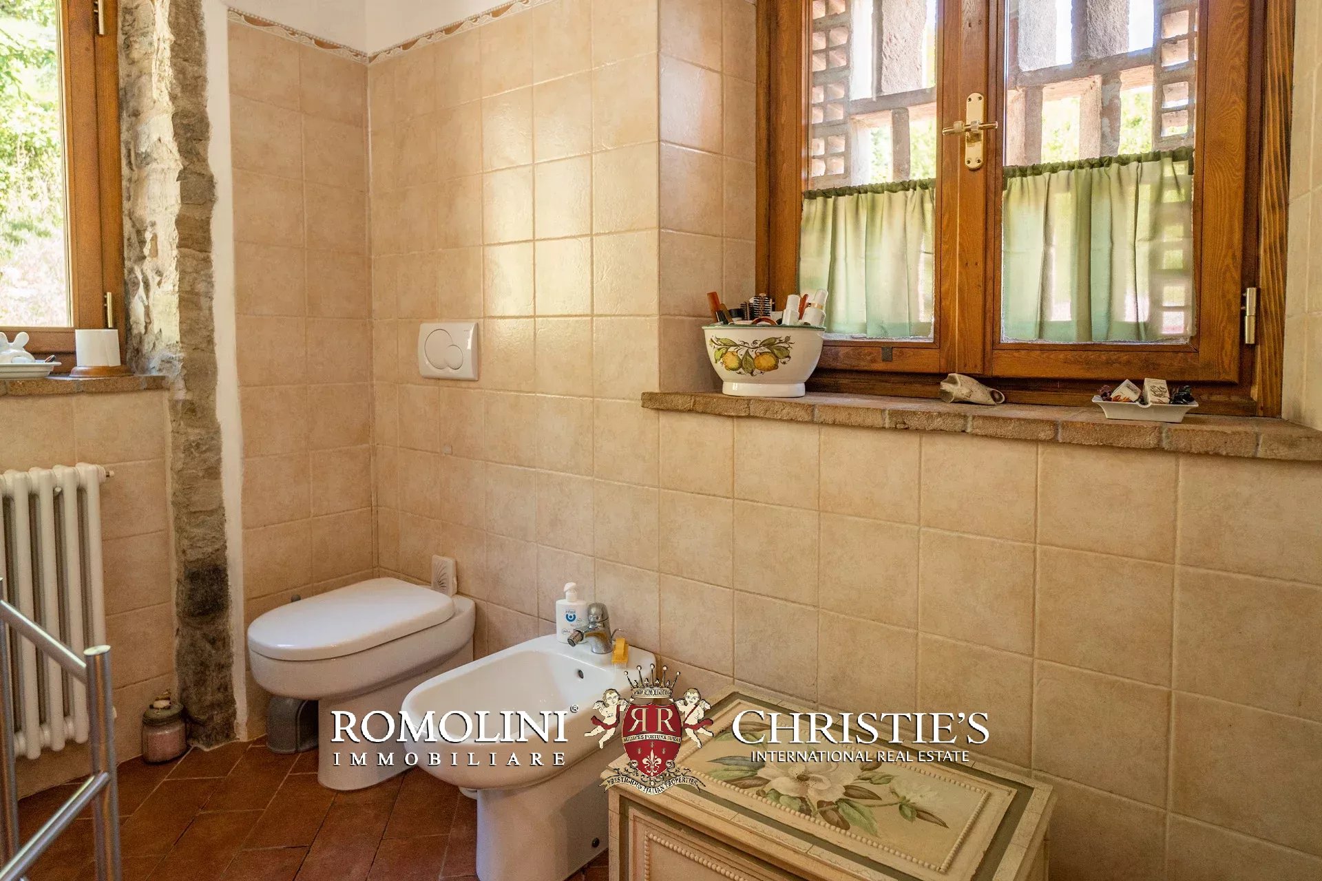 6 Bedroom Villa/Townhouse's Image 99