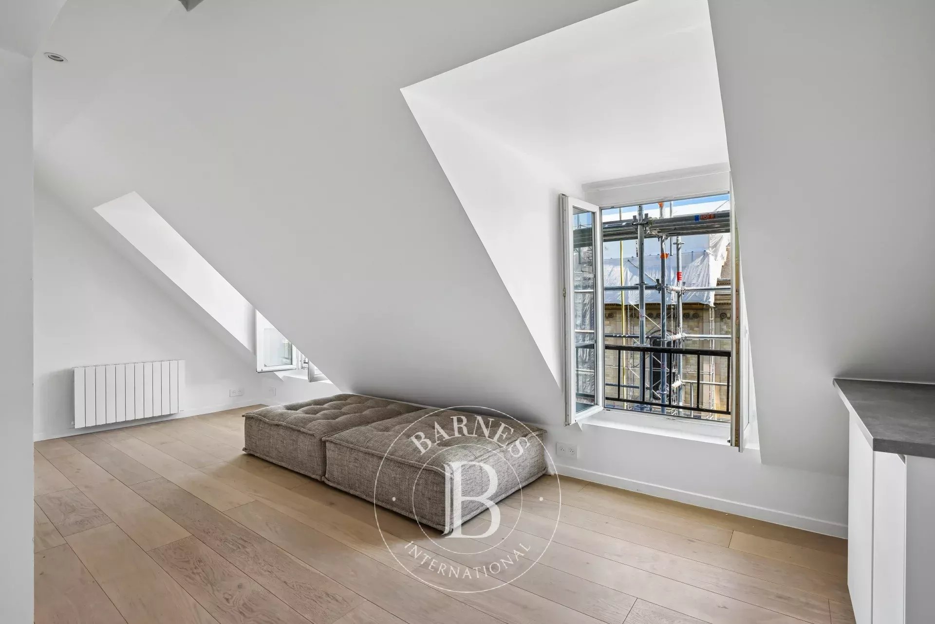 Apartment Paris 75006  -  ref 87153122 (picture 1)