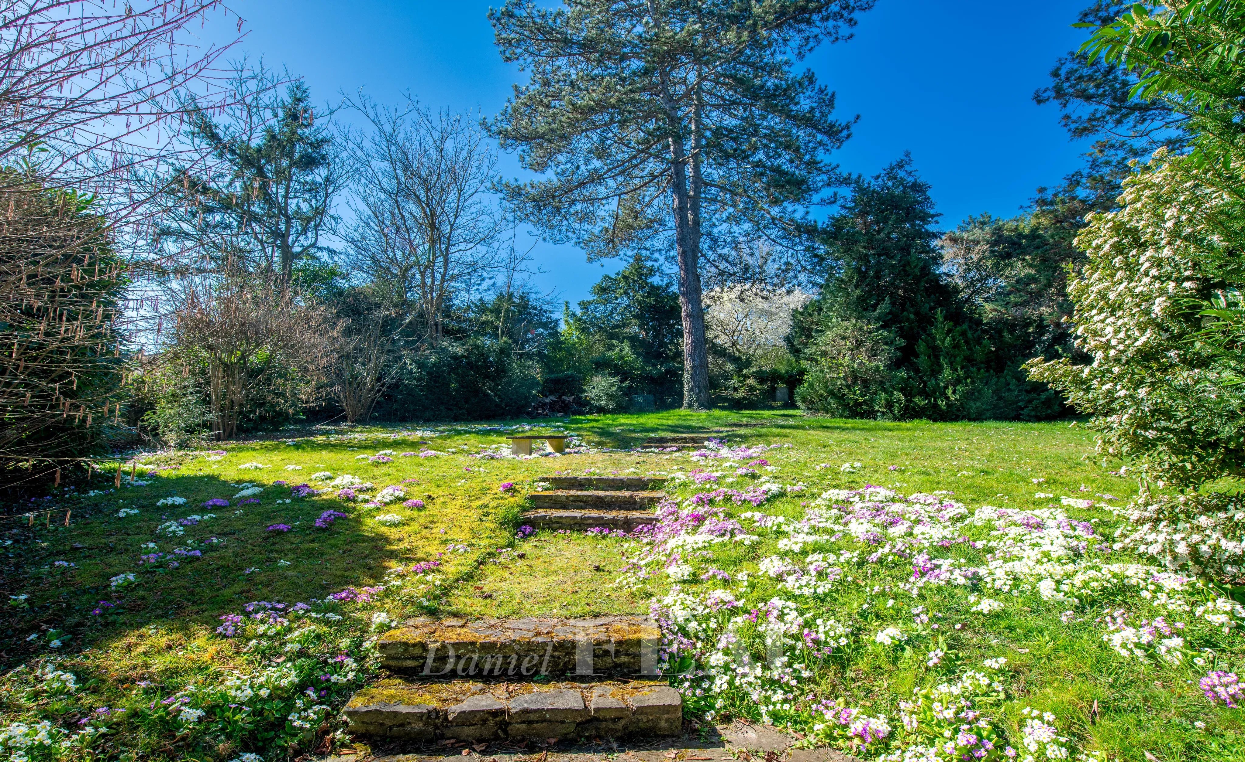 Sale House La Celle-Saint-Cloud