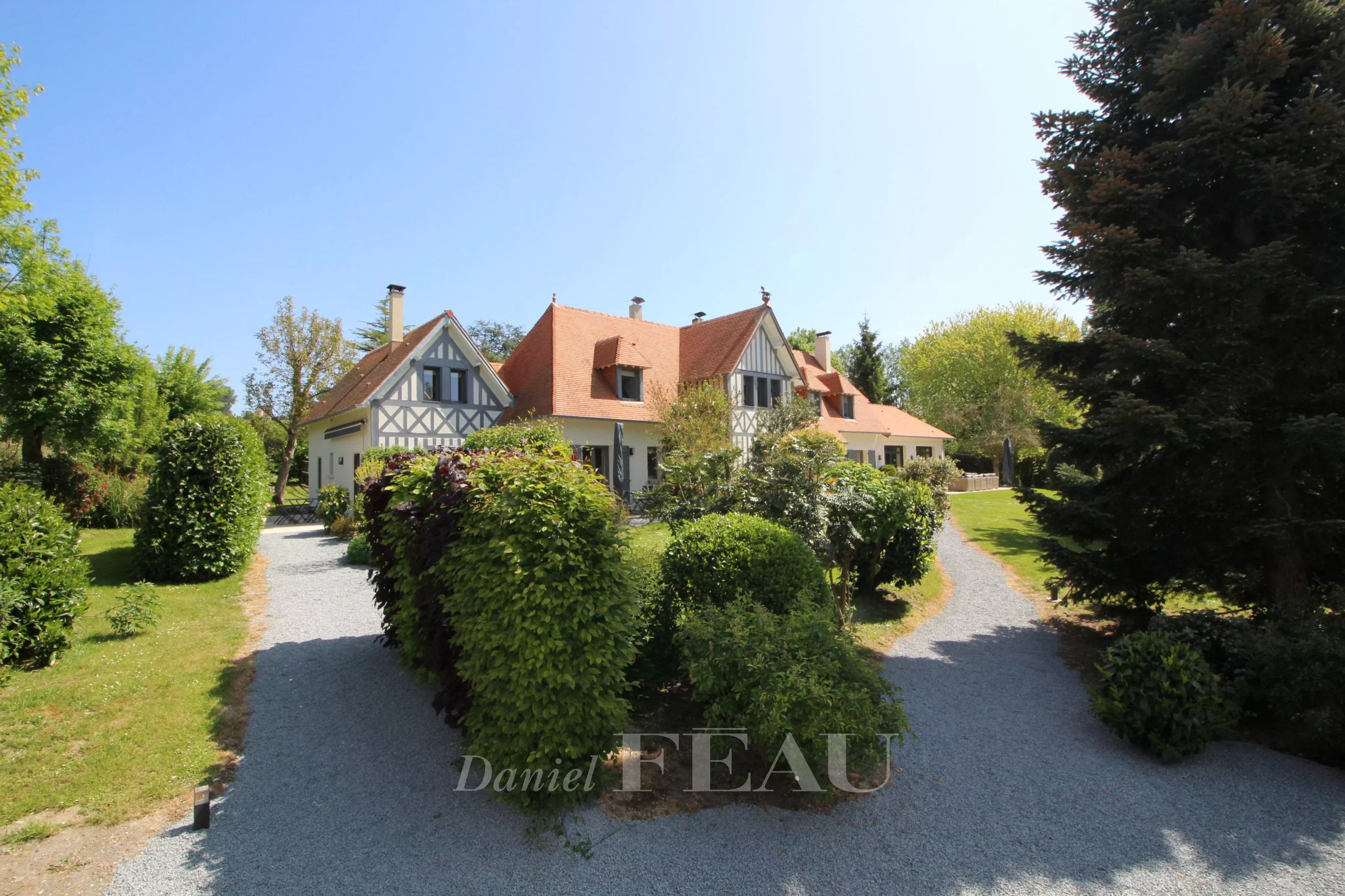 Sale House Deauville