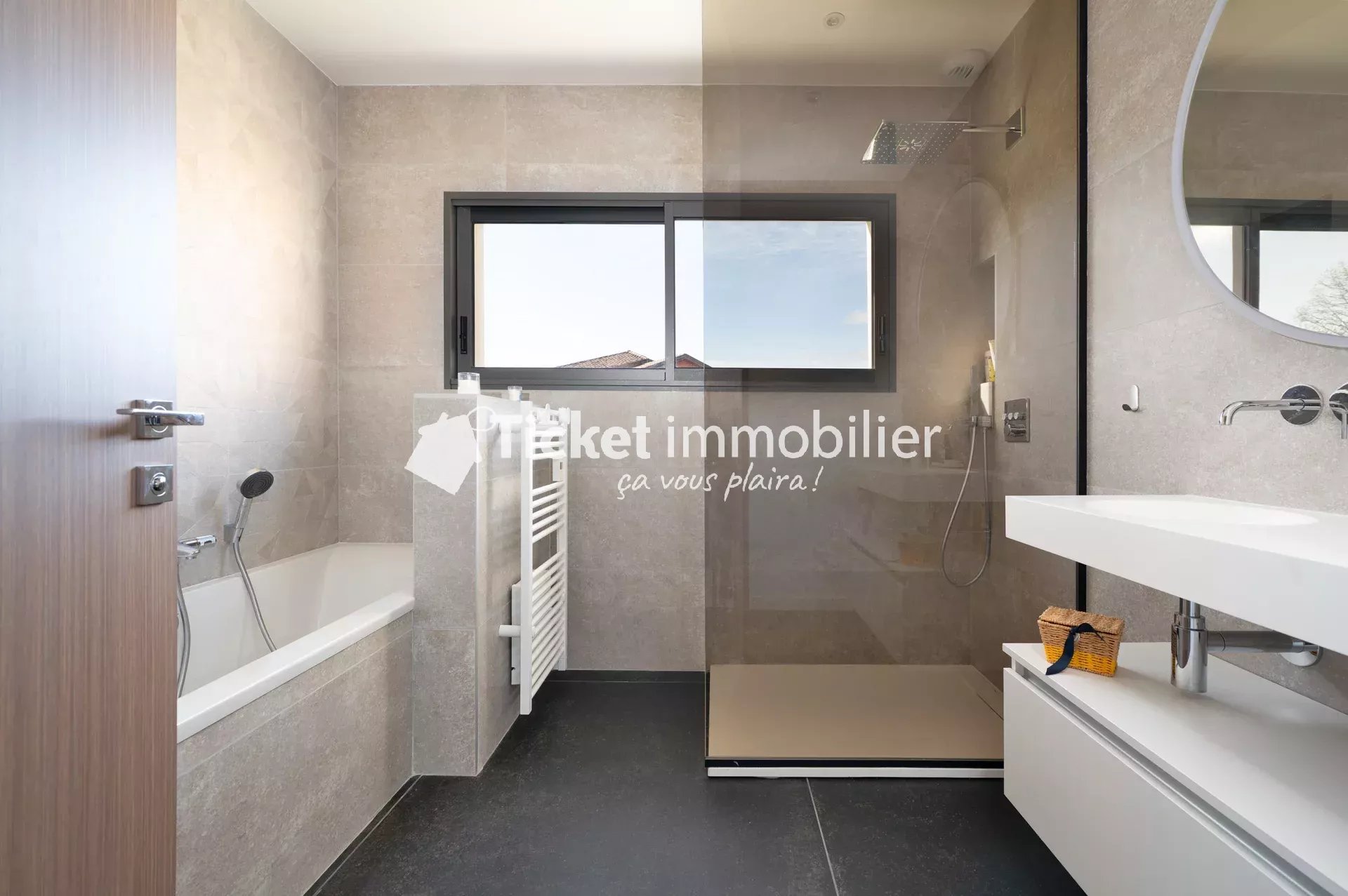 VILLA CONTEMPORAINE T4 160m2 NEUVE AVEC DOUBLE GARAGE, CLIMATISATION GAINABLE, SUPERBES PRESTATIONS, 1111m2 DE TERRAIN ... — photo 15
