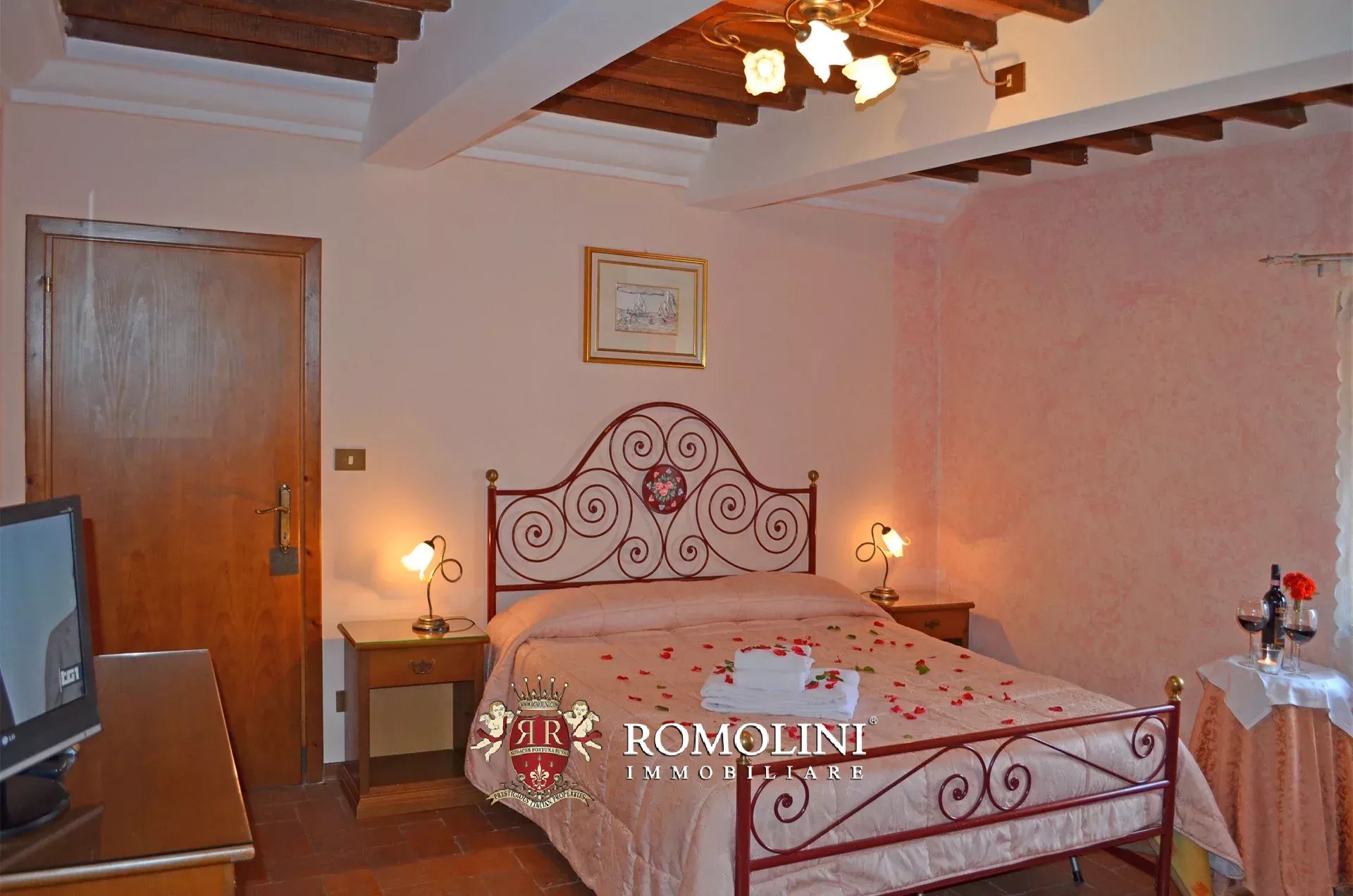32 Bedroom Villa/Townhouse's Image 29