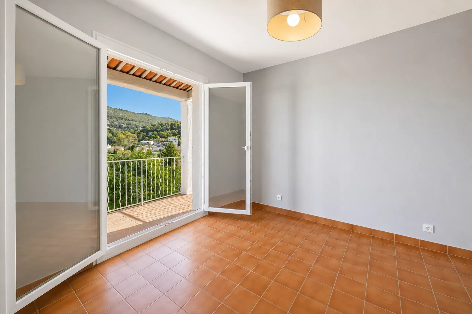 PROPRIÉTÉ DE PRESTIGE À COLOMARS — 267 M², PISCINE & POTENTIEL — photo 11