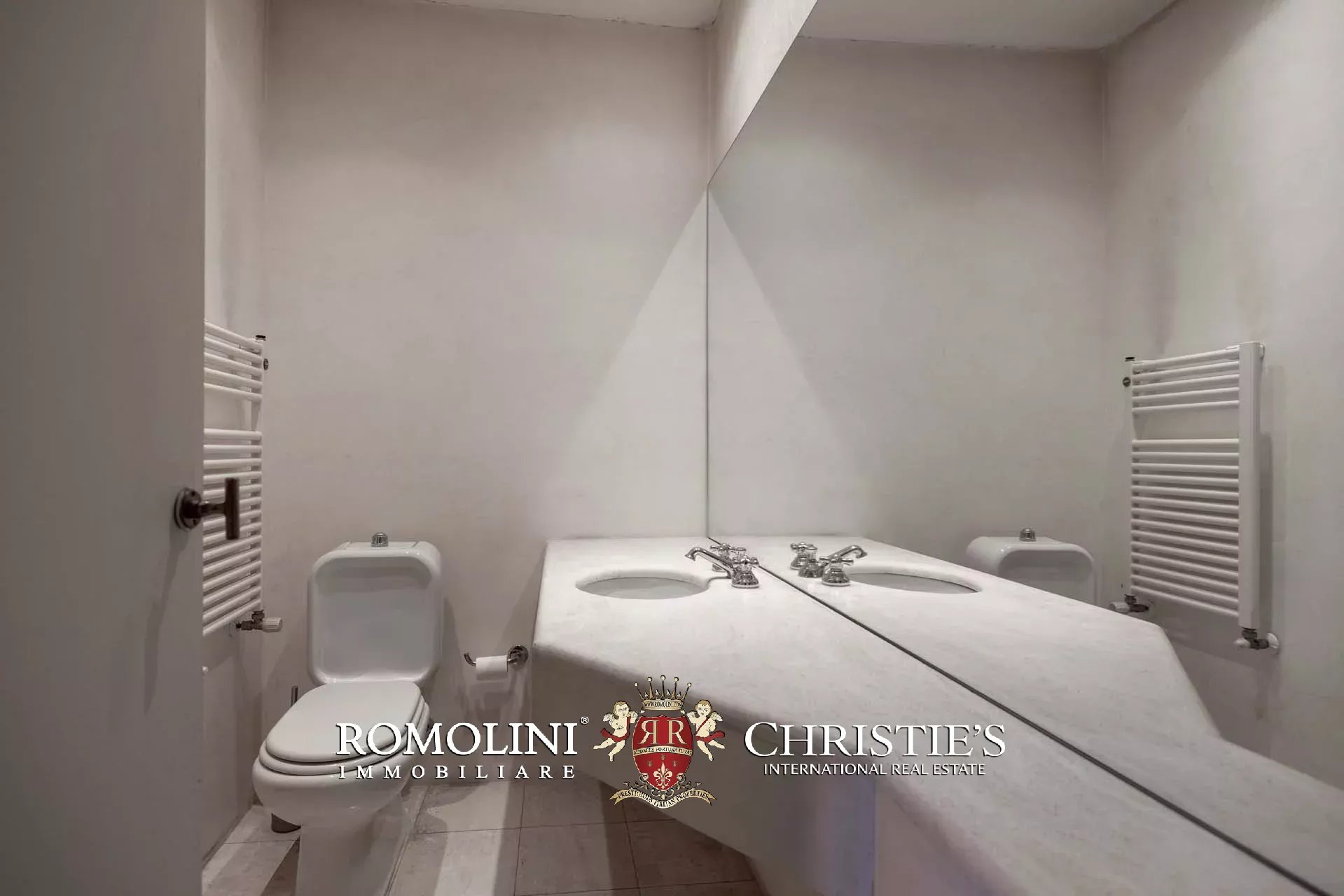 18 Bedroom Chateau's Image 64