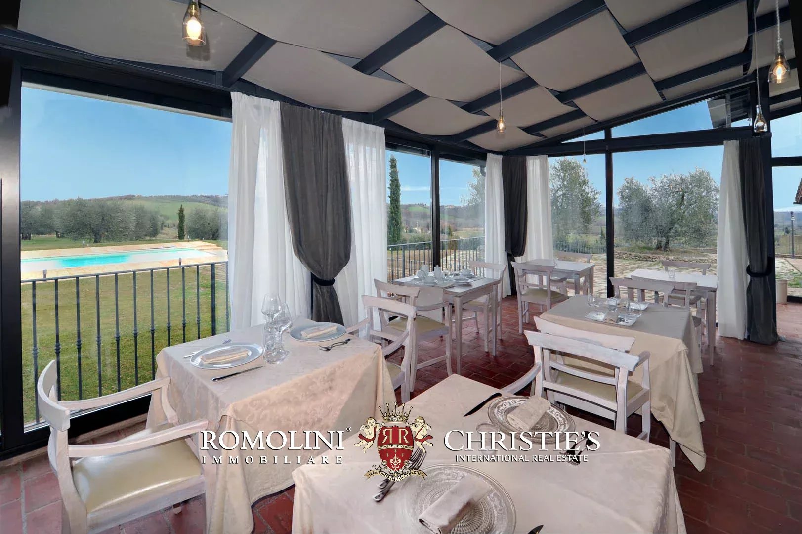 15 Bedroom Vineyard's Image 39