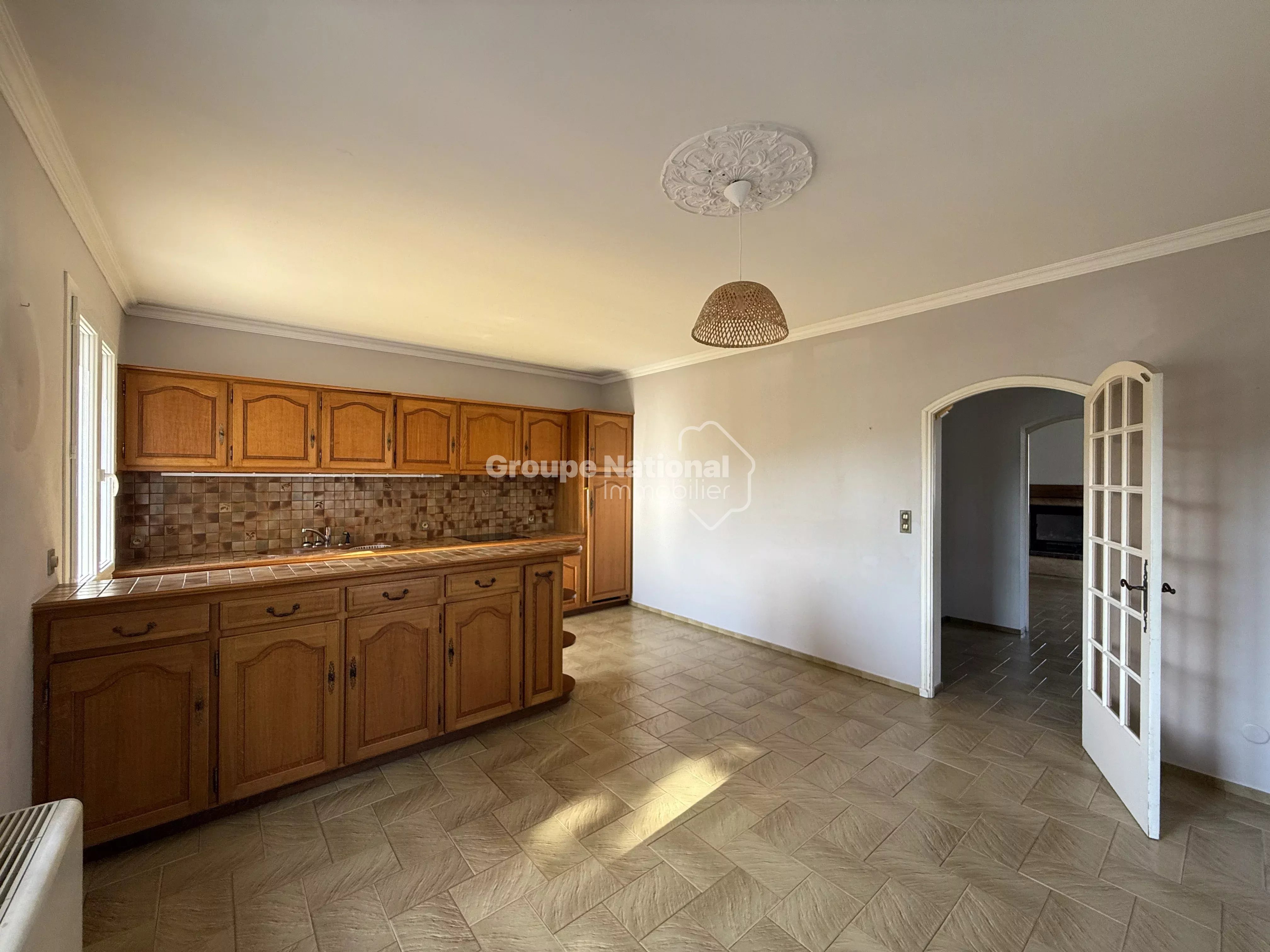 CHATEAURENARD - Maison 5 pièces 134,79 M²