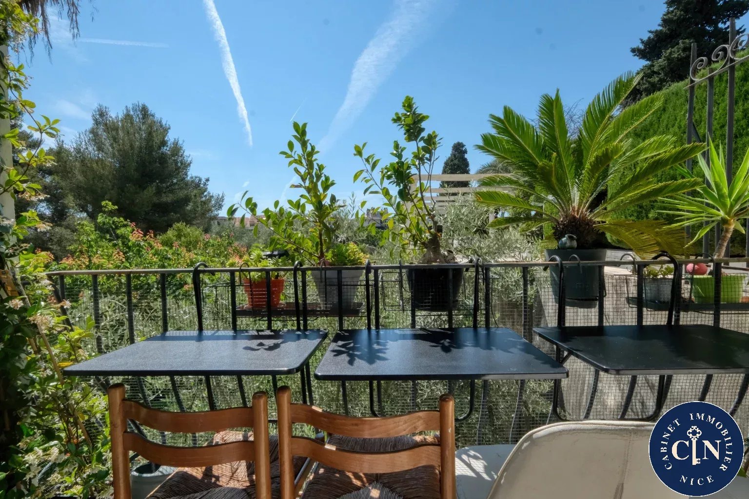 3 Pièces Rénové – vue sur jardin – Nice Fabron – Résidence Les Grands Cèdres — photo 10
