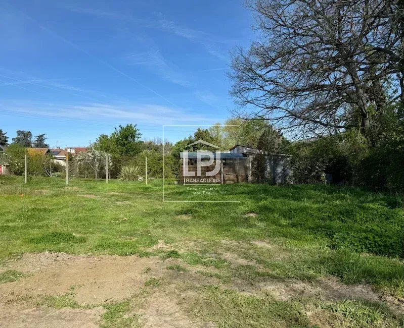 Terrain Constructible Plat et Viabilisé à Portet-sur-Garonne