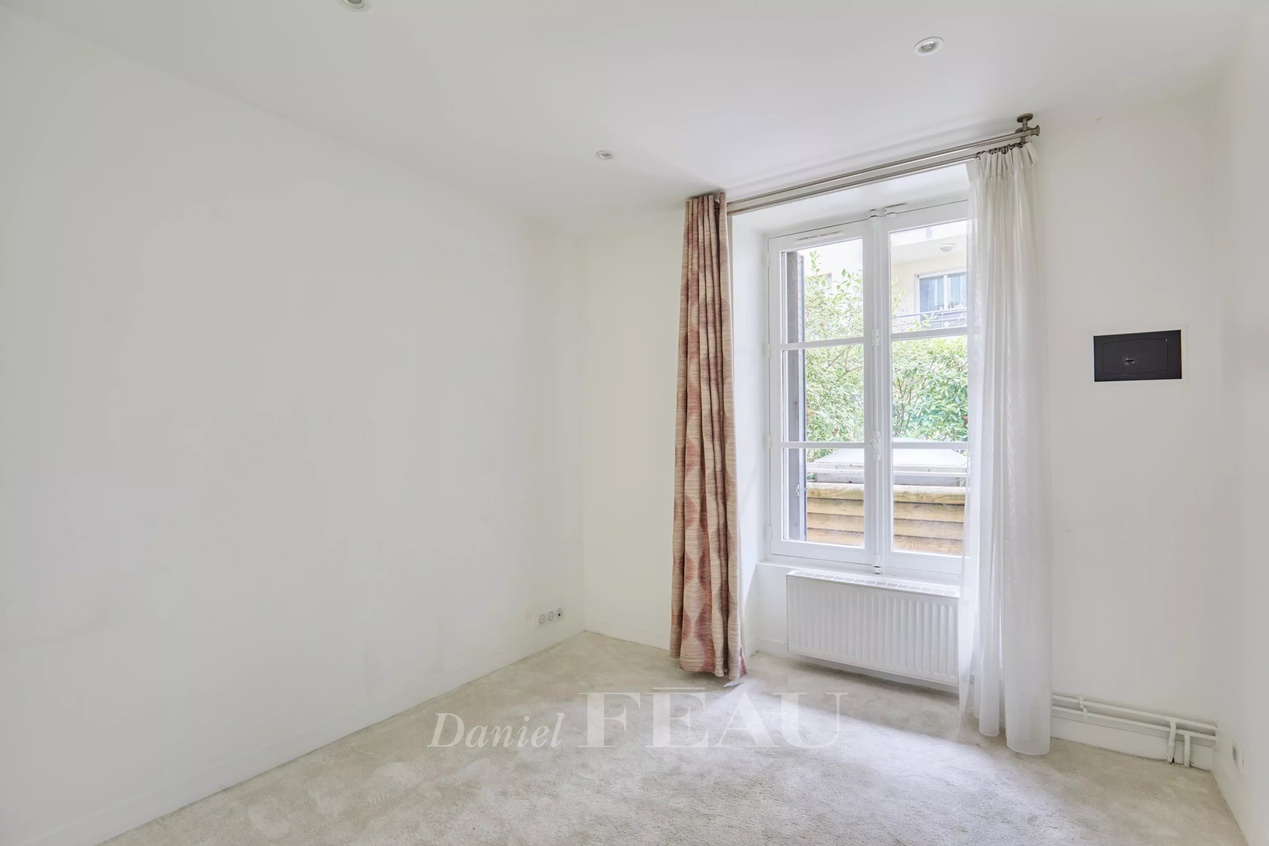 Sale Apartment Paris 15th
