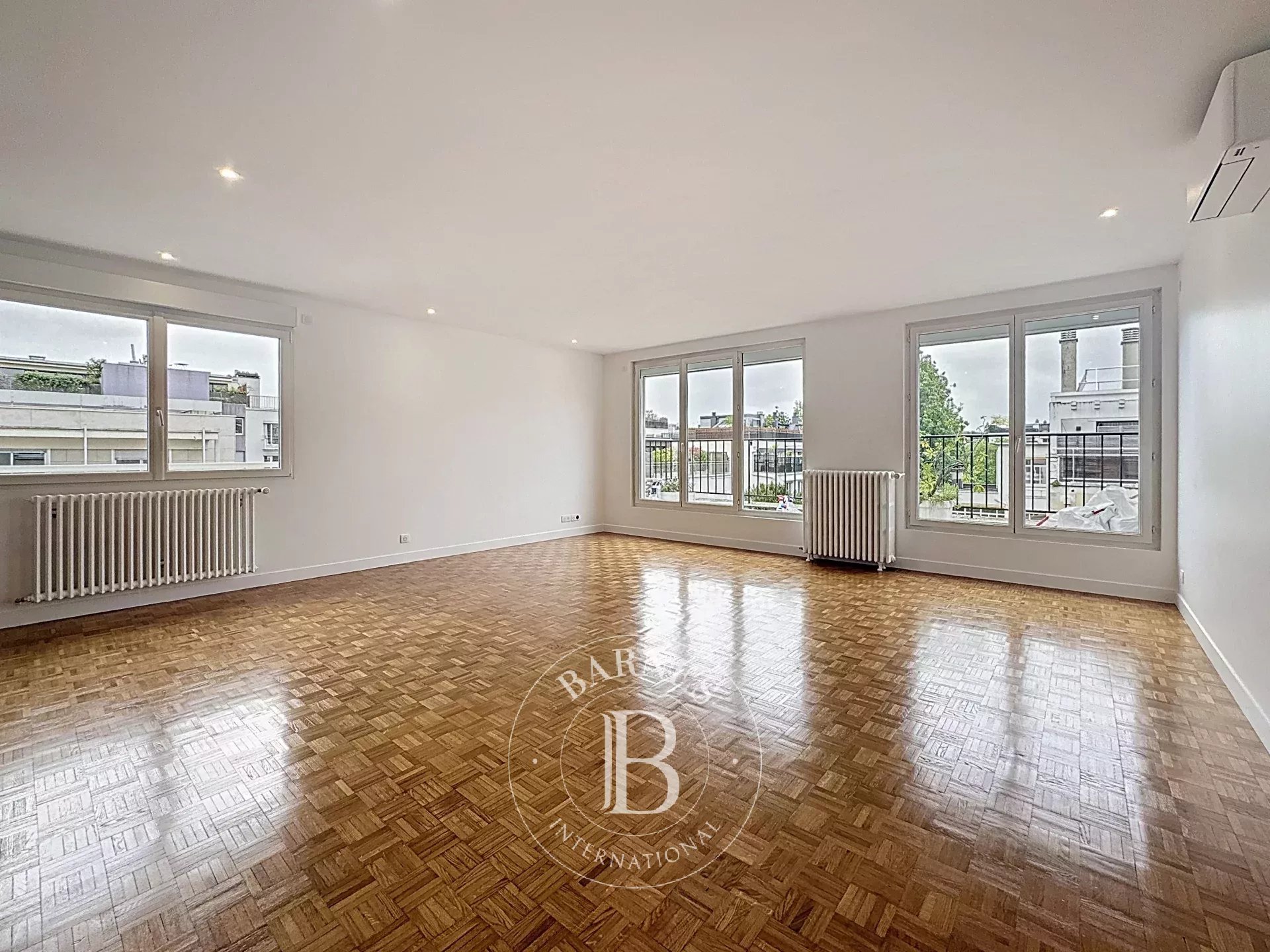 Piso Neuilly-sur-Seine  -  ref 85786280 (picture 1)