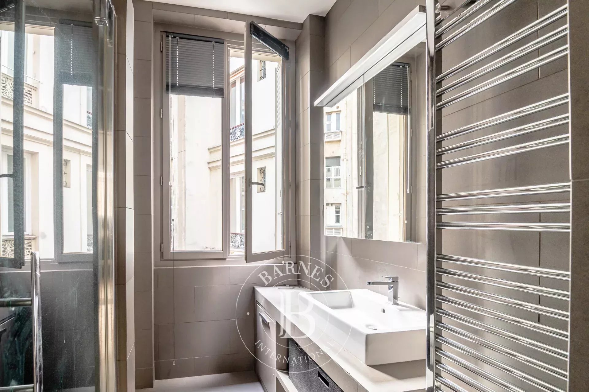 Daire Paris 1er - picture 11