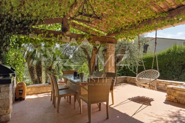 Luxury Sea View Villa in Villefranche-sur-Mer | Family Estate — photo 3