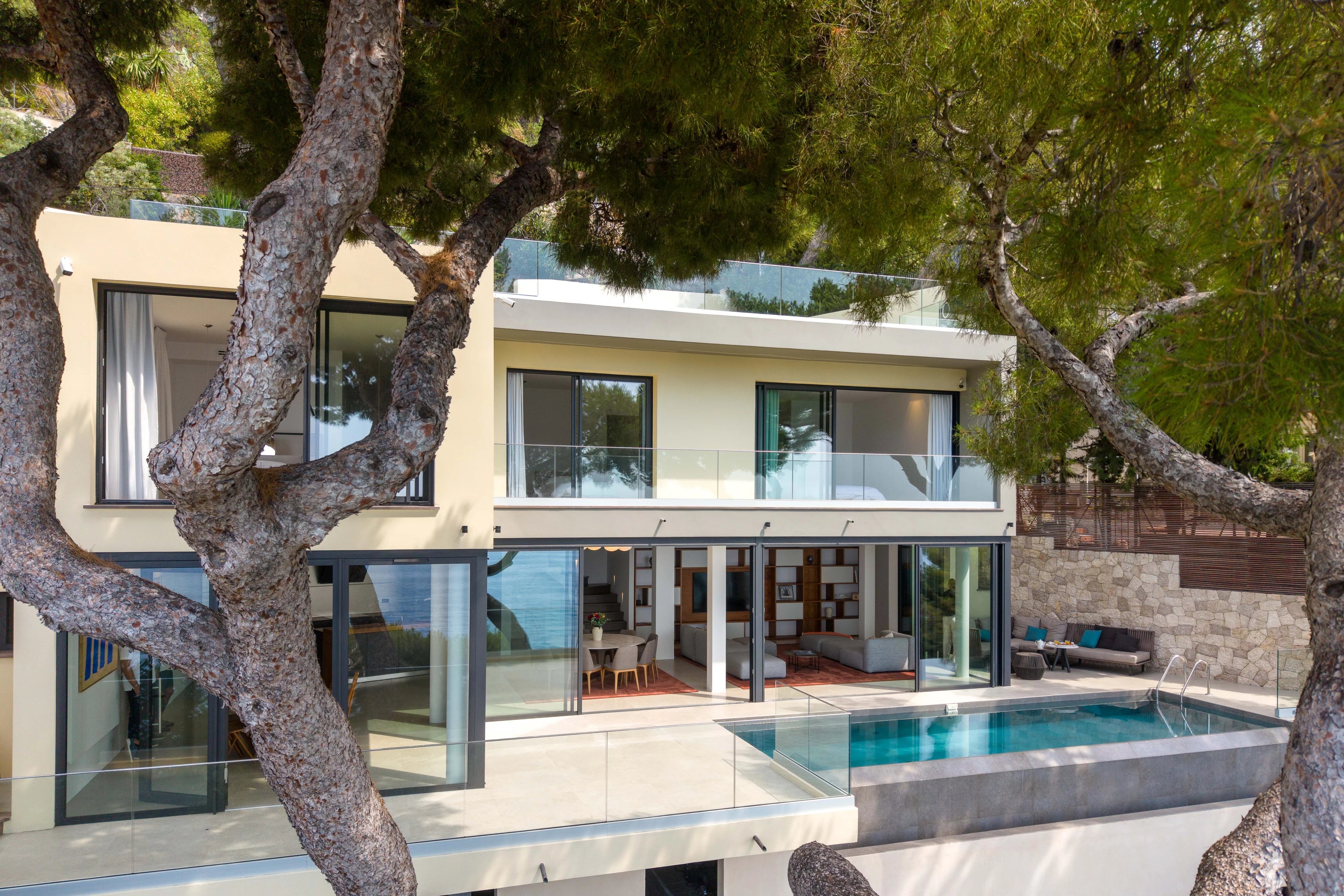 Villa contemporaine d'exception avec vue mer panoramique