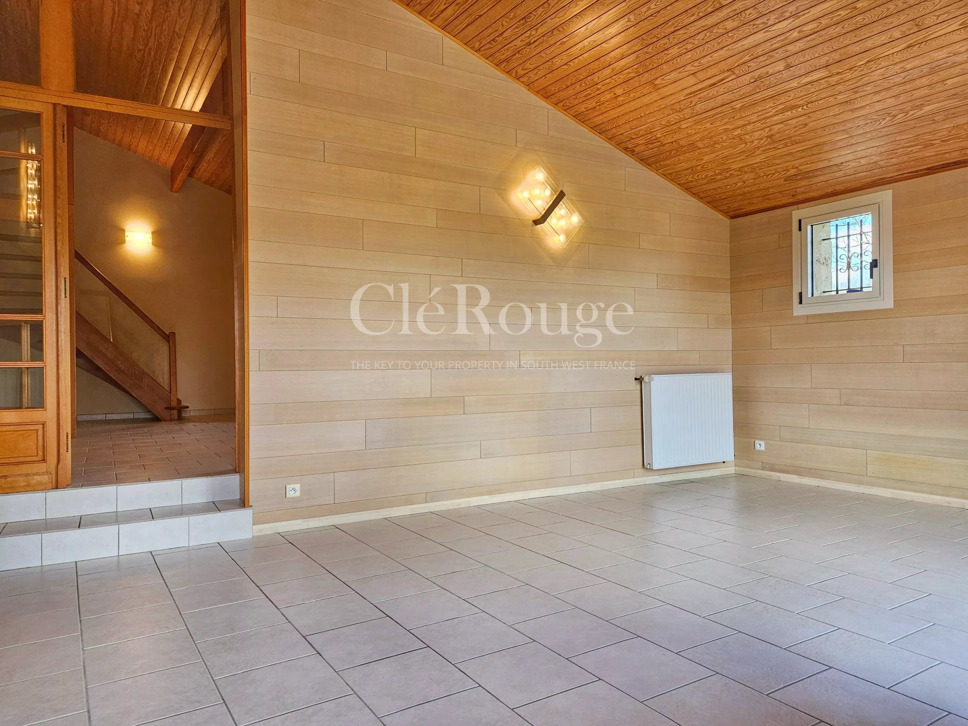 Charmante woning met prachtig uitzicht op 5 minuten van Gensac