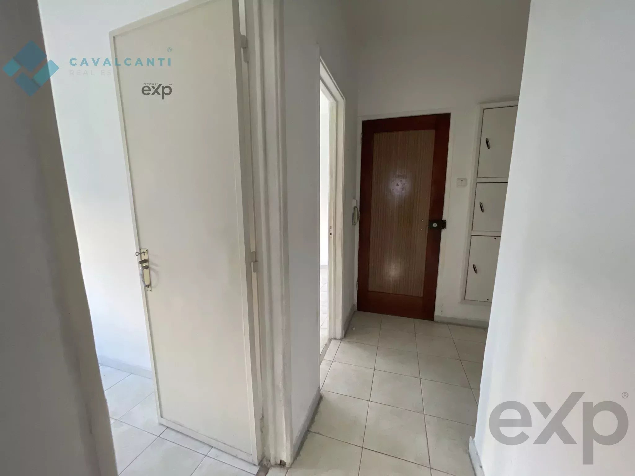T2 to remodel - Carnaxide | Ideal for own home or investment 2790-005 image 20