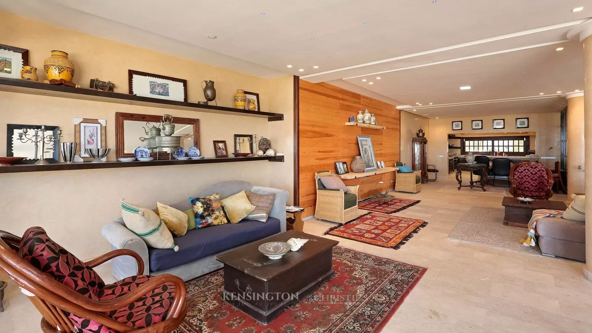 6 Bedroom Villa/Townhouse's Image 37