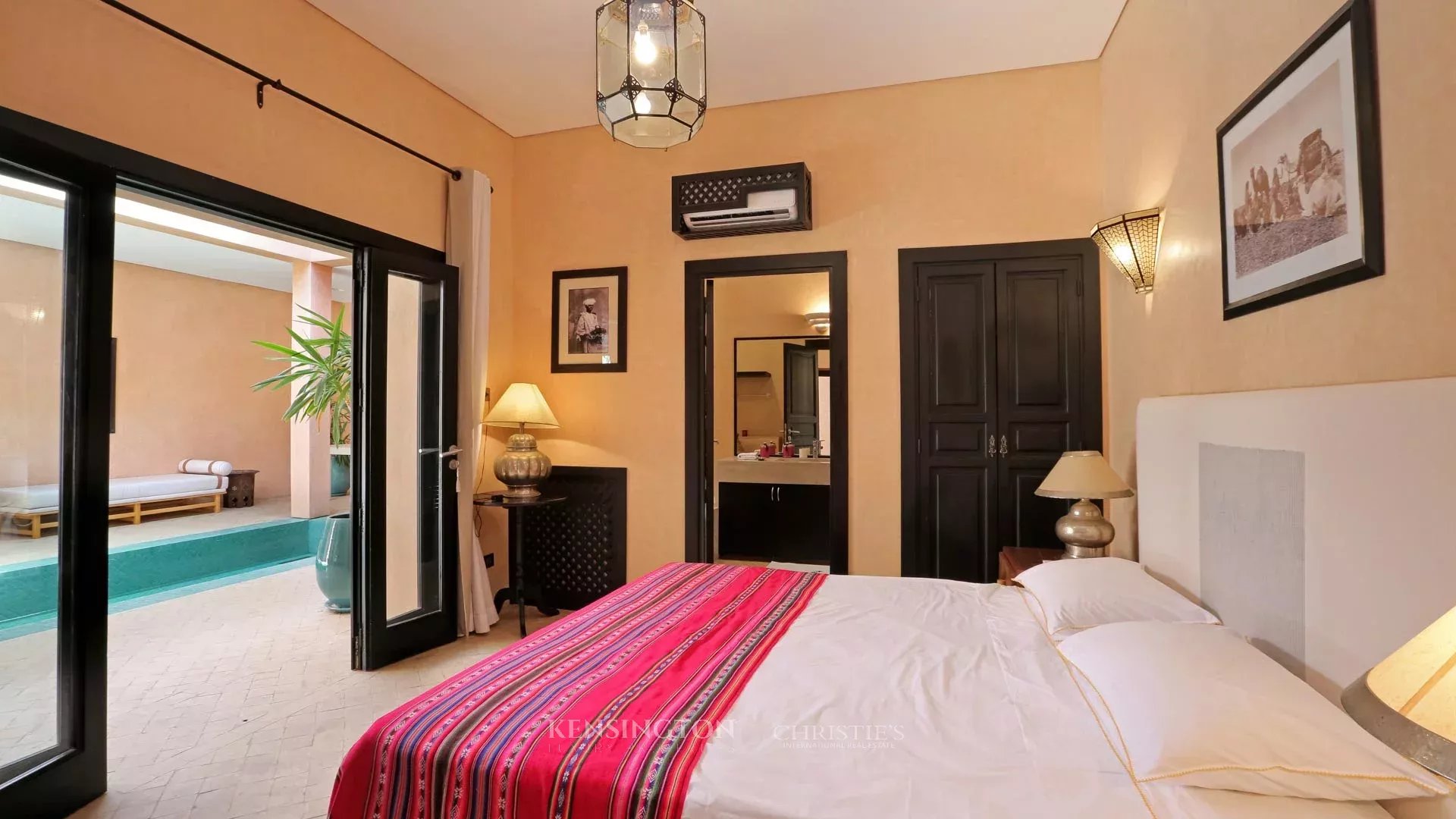12 Bedroom Villa/Townhouse's Image 25