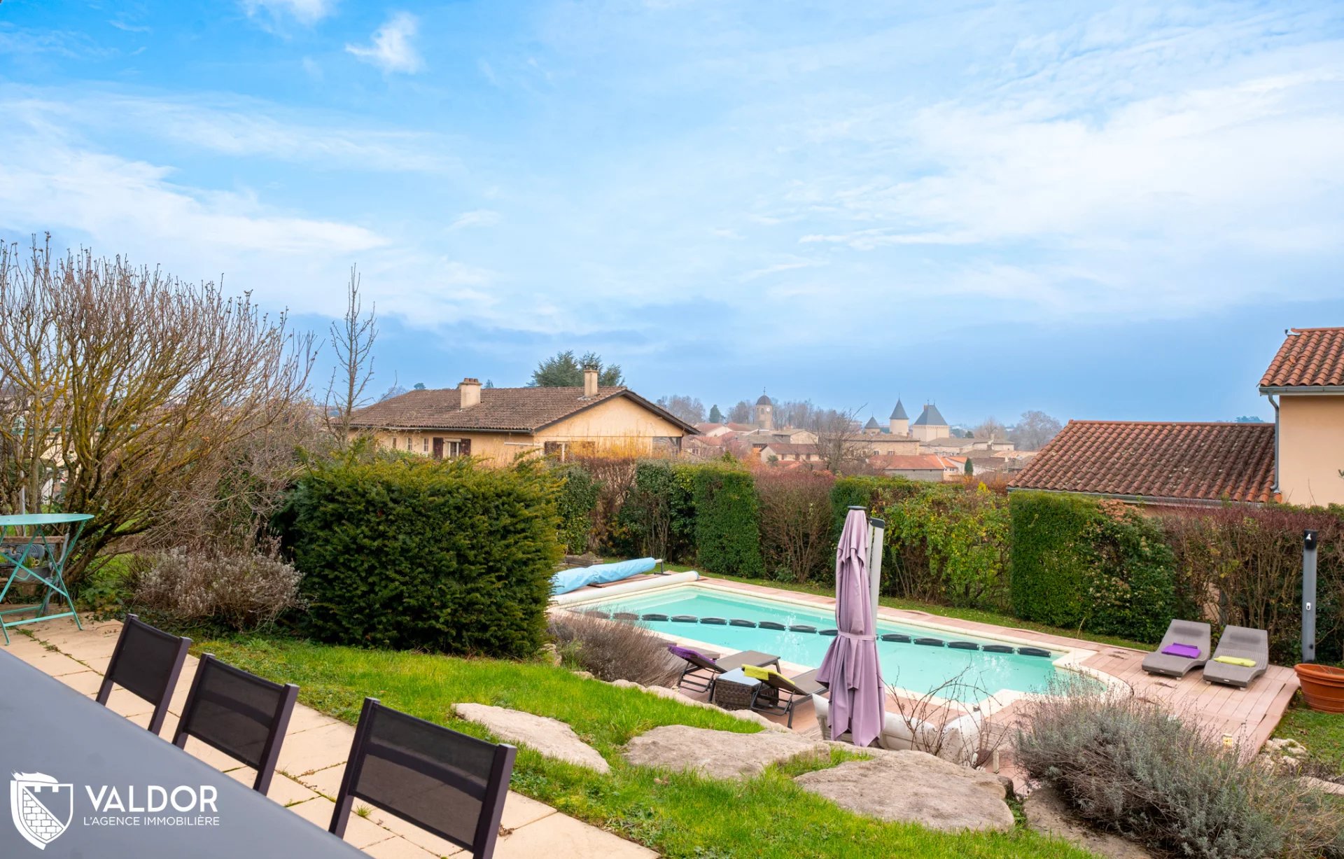 St Lager : Maison 3 chambres et bureau - 1000m² de terrain avec piscine