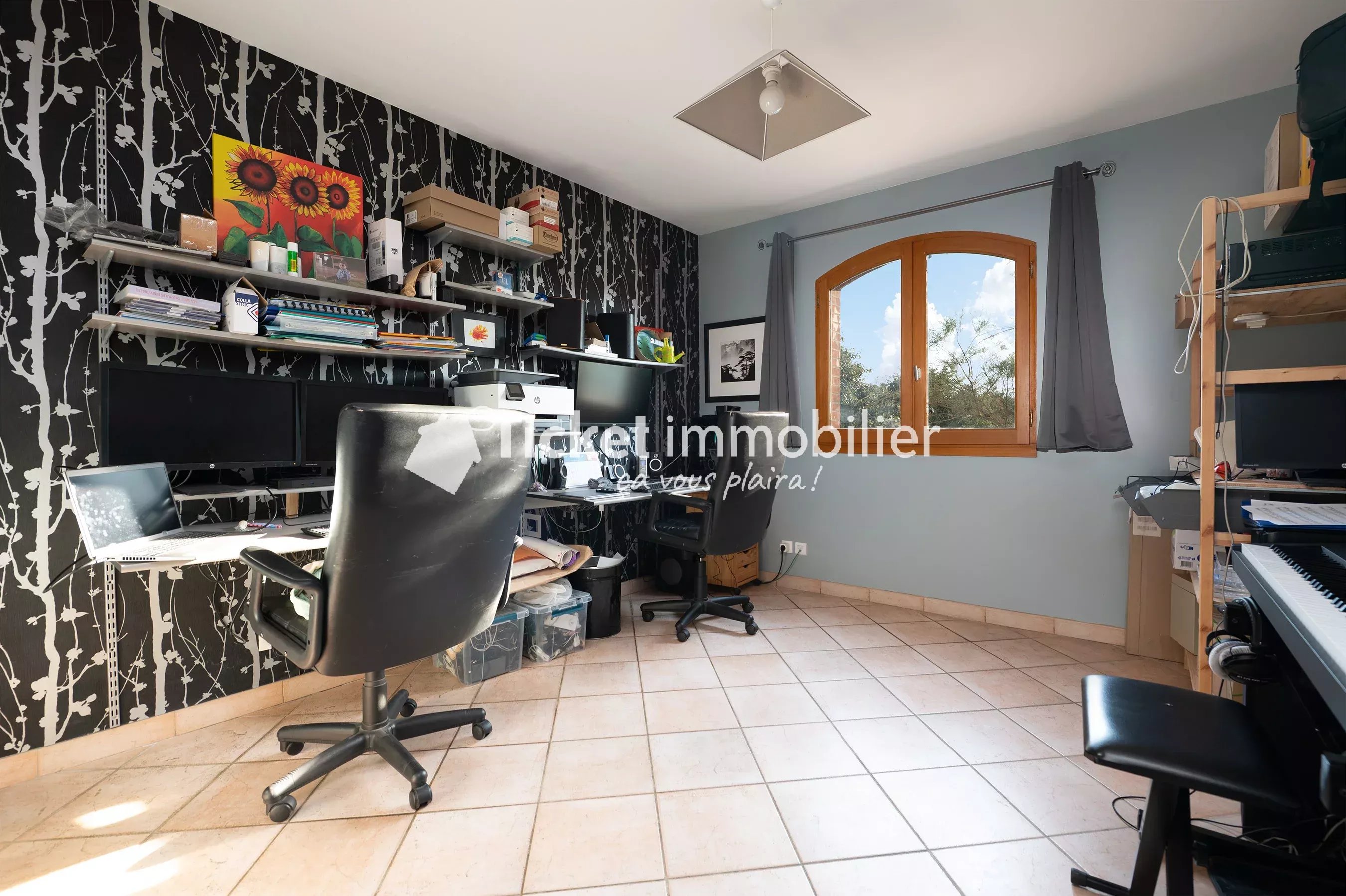 VILLA T6 215m2 TERRAIN 5558m2 CONSTRUCTIBLE, PISCINE AU SEL LINER NEUF, AQUATHERMIE 2 PUITS, 4KW PANNEAUX, DOUBLE VERANDA 72m2, CHAUFFAGE SOL, CAVE A VIN, VUE PYRENEES ETC ... — photo 11