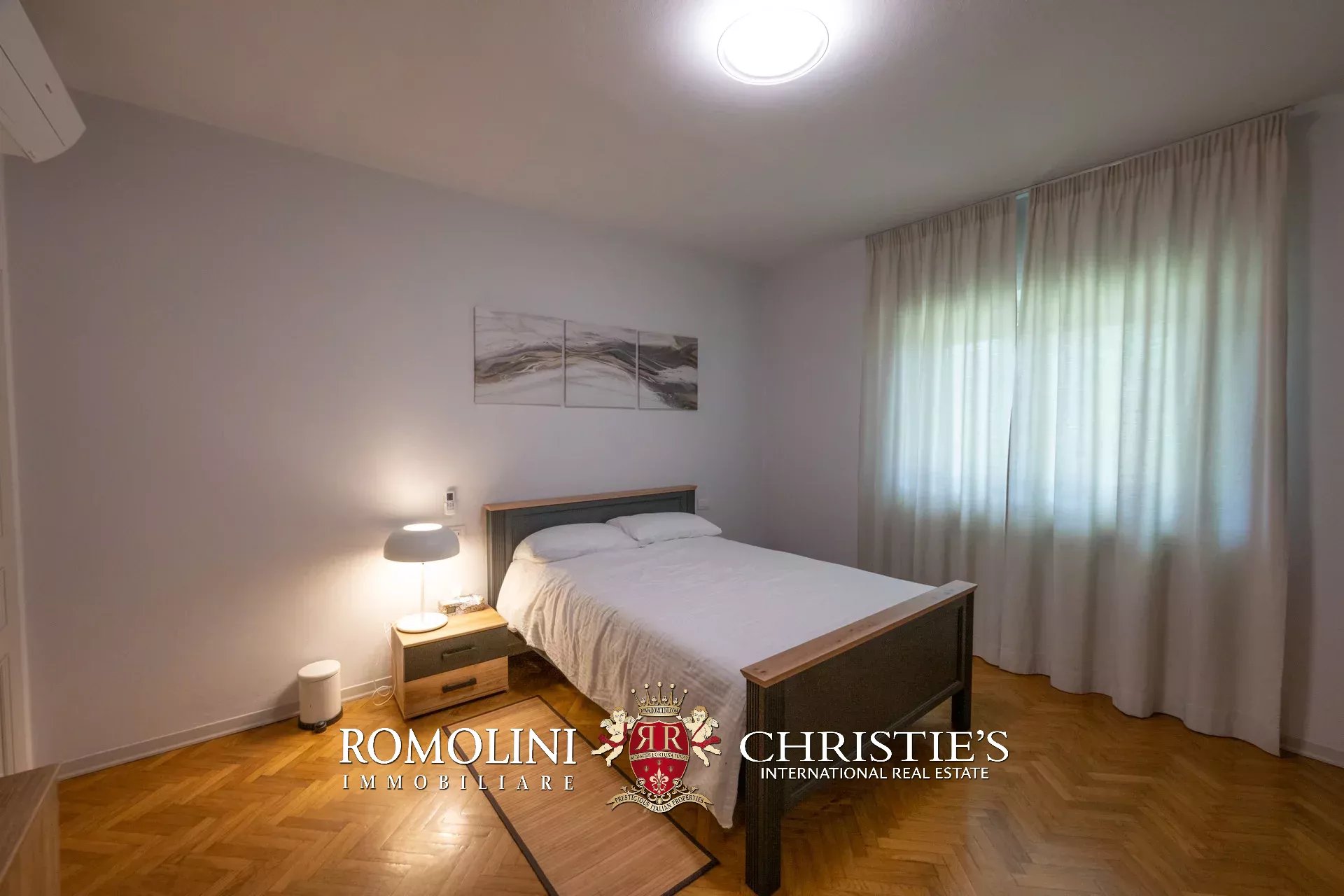 6 Bedroom Villa/Townhouse's Image 46