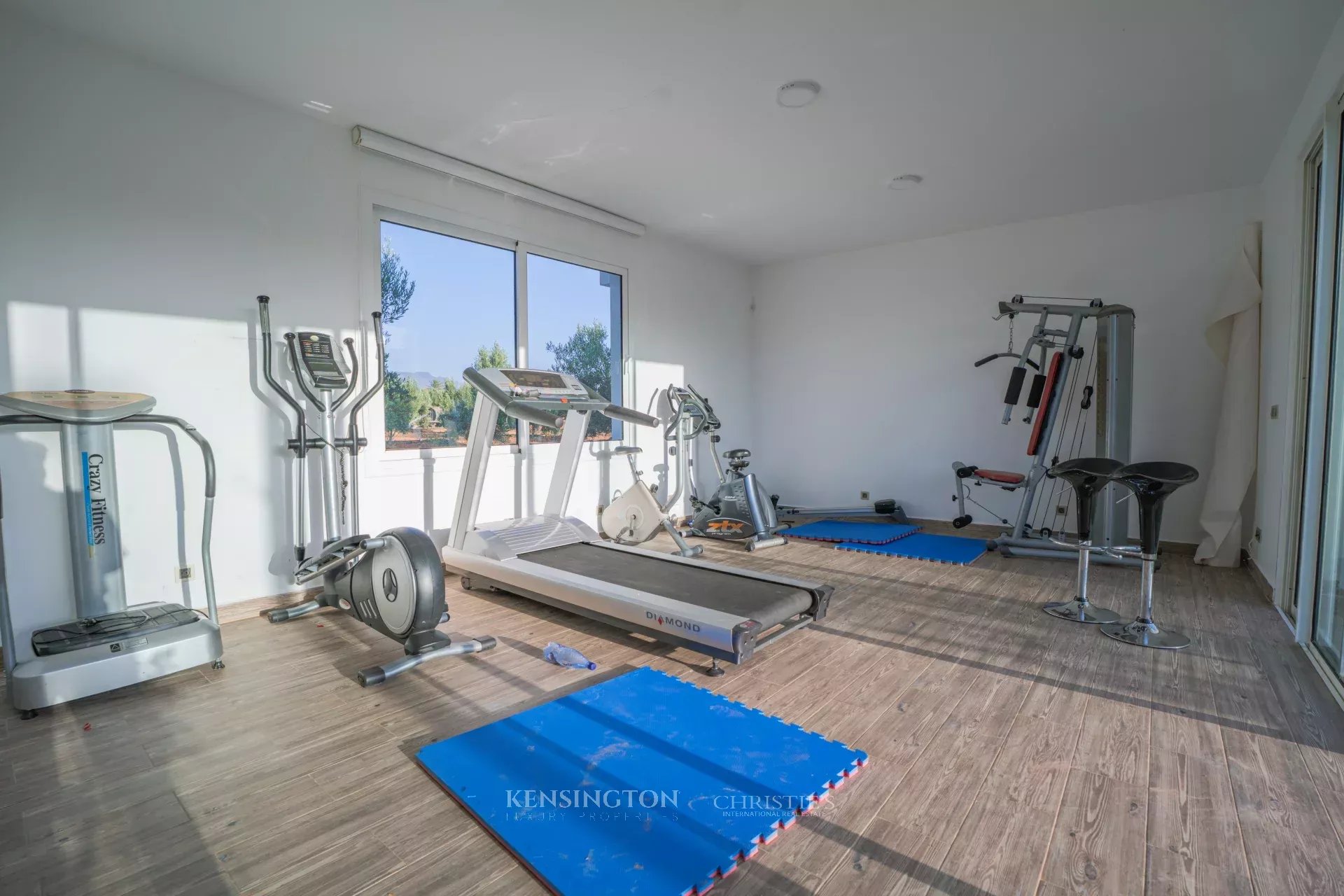 11 Bedroom Farm/Ranch/Plantation's Image 81