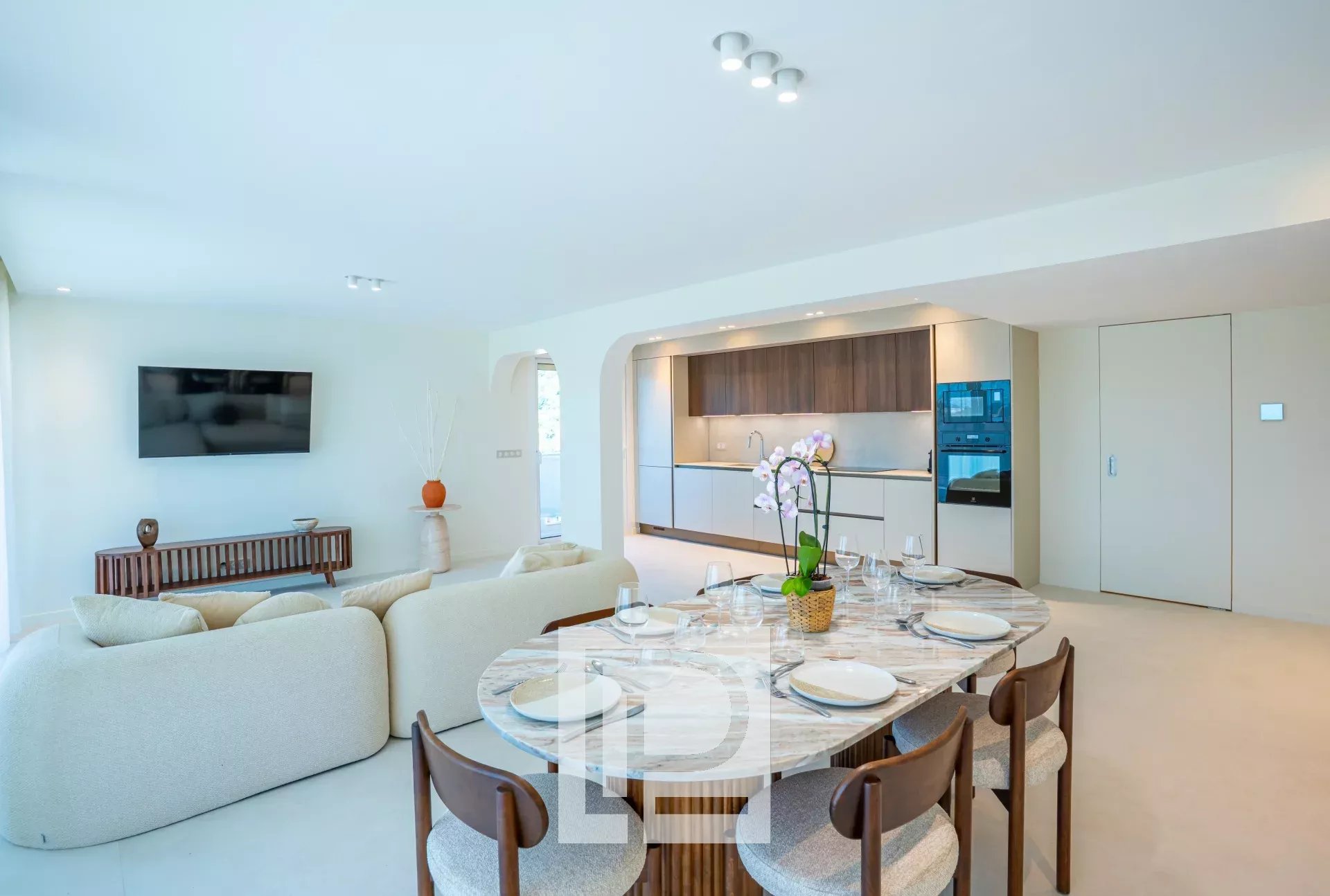Montjoli neighborhood - High-end renovated apartment - Panoramic view
