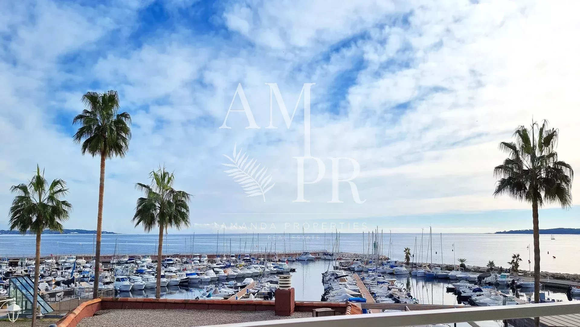 Bord de mer - Superbe appartement 2 pièces - Cannes - Photo 2