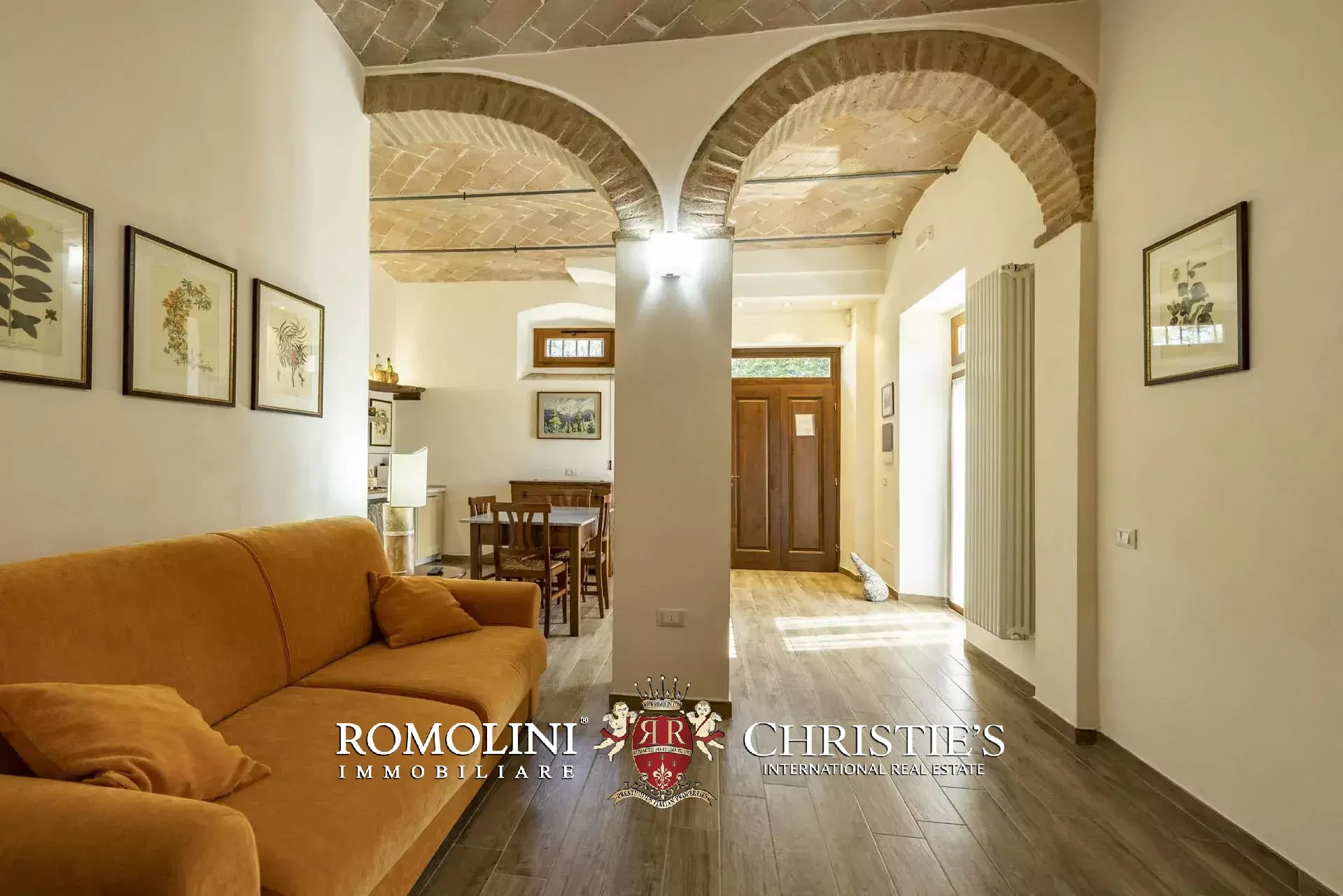 18 Bedroom Villa/Townhouse's Image 39