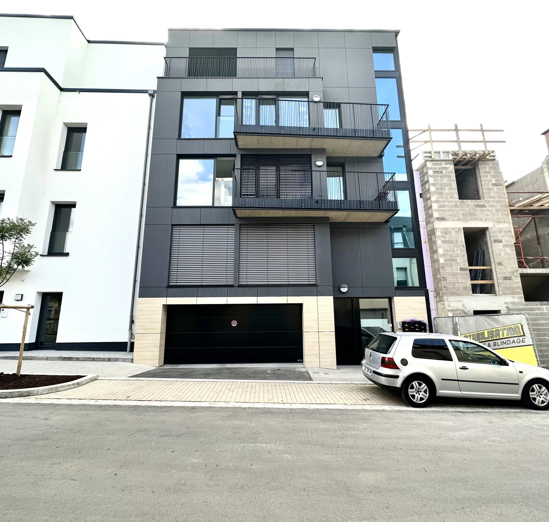 Agence immobilière de AXHOME IMMO SARL