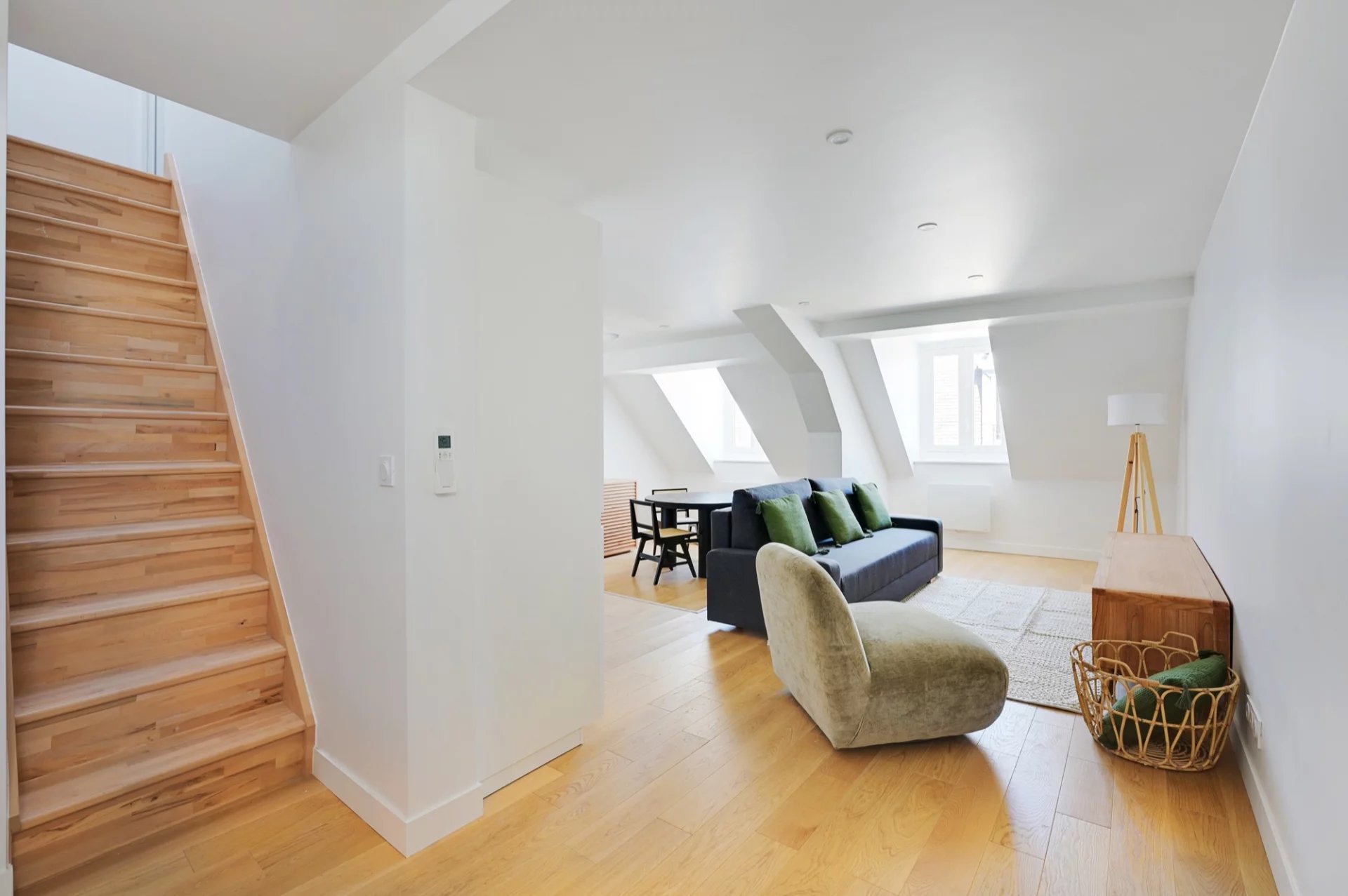 Rue d'Aboukir - Duplex 2 chambres meublé et climatisé refait à neuf