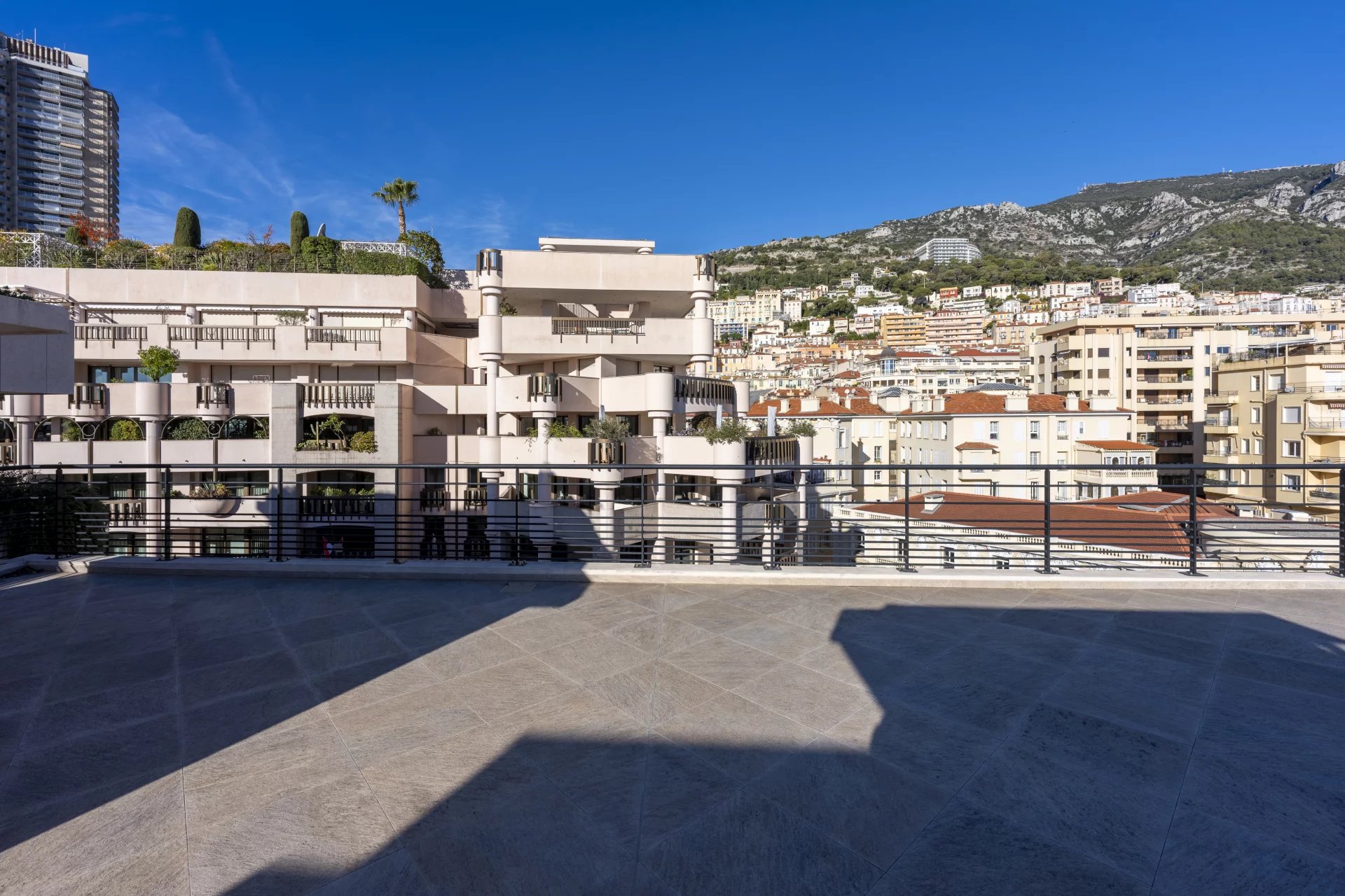 Sole agent - Carré d'Or - Le Winter Palace - Duplex penthouse to renovate