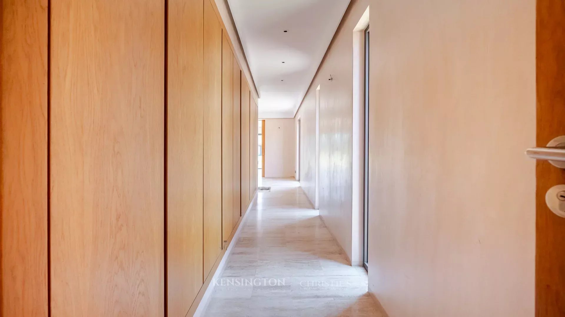 6 Bedroom Villa/Townhouse's Image 13