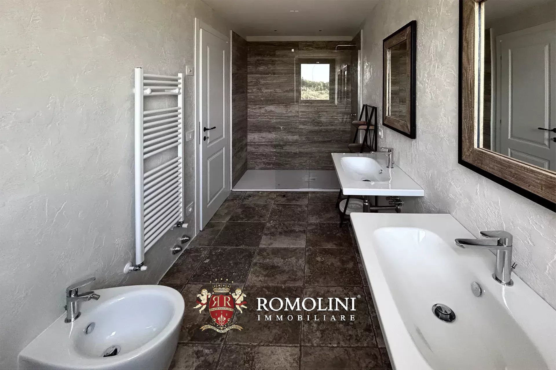 3 Bedroom Villa/Townhouse's Image 32