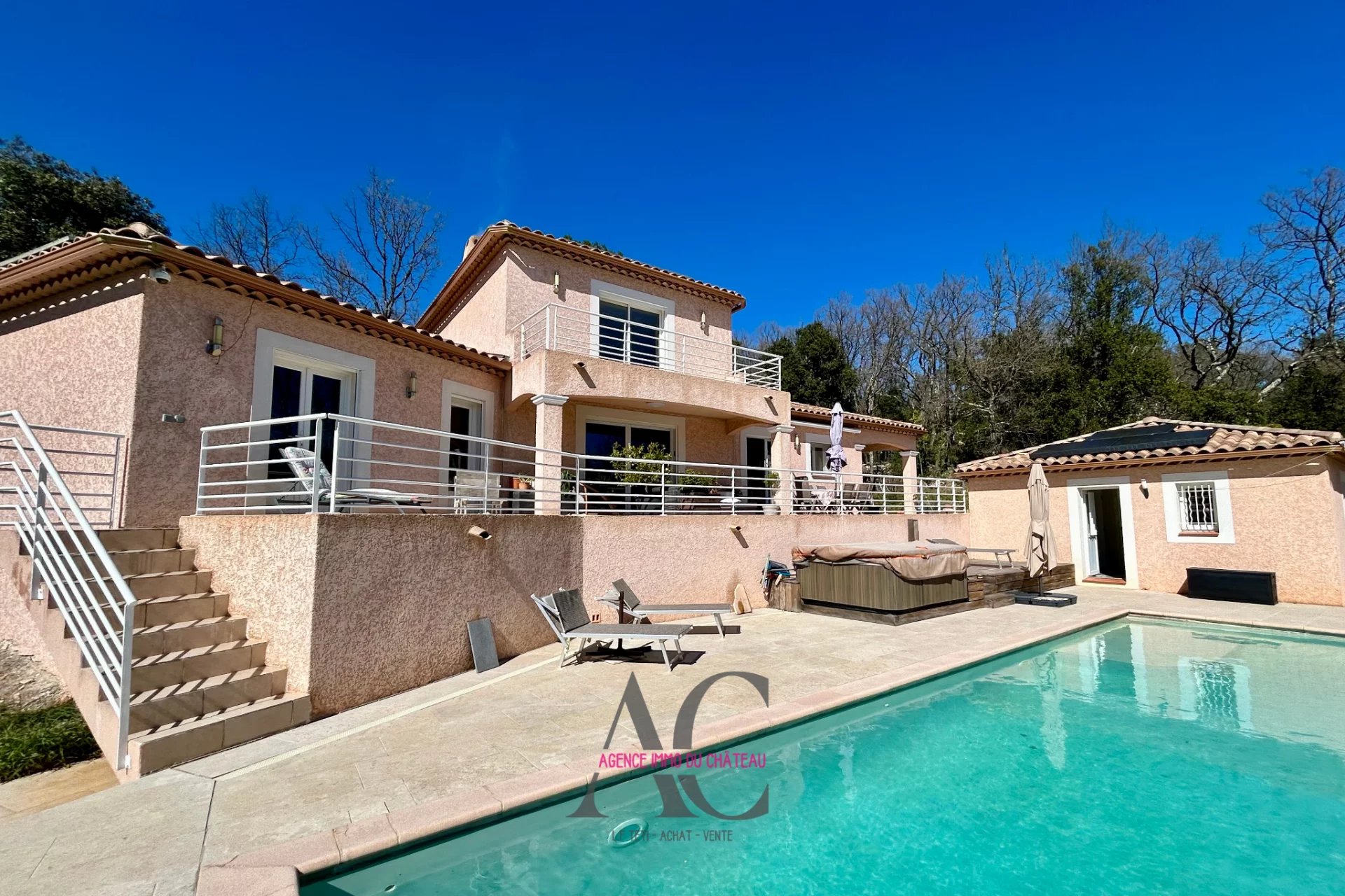 Agence immobilière de 