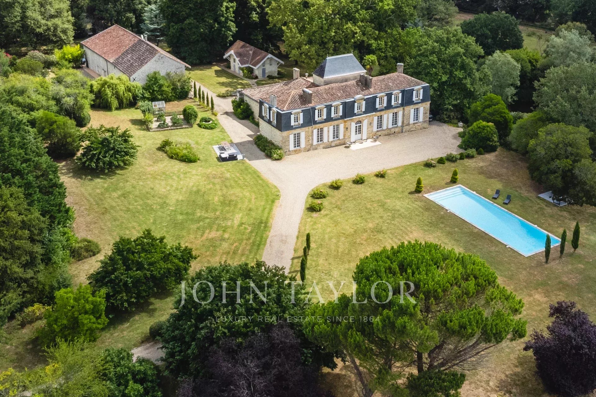 VAL DE GARONNE - CHÂTEAU DU XVIIIe SIÈCLE - JOHN TAYLOR