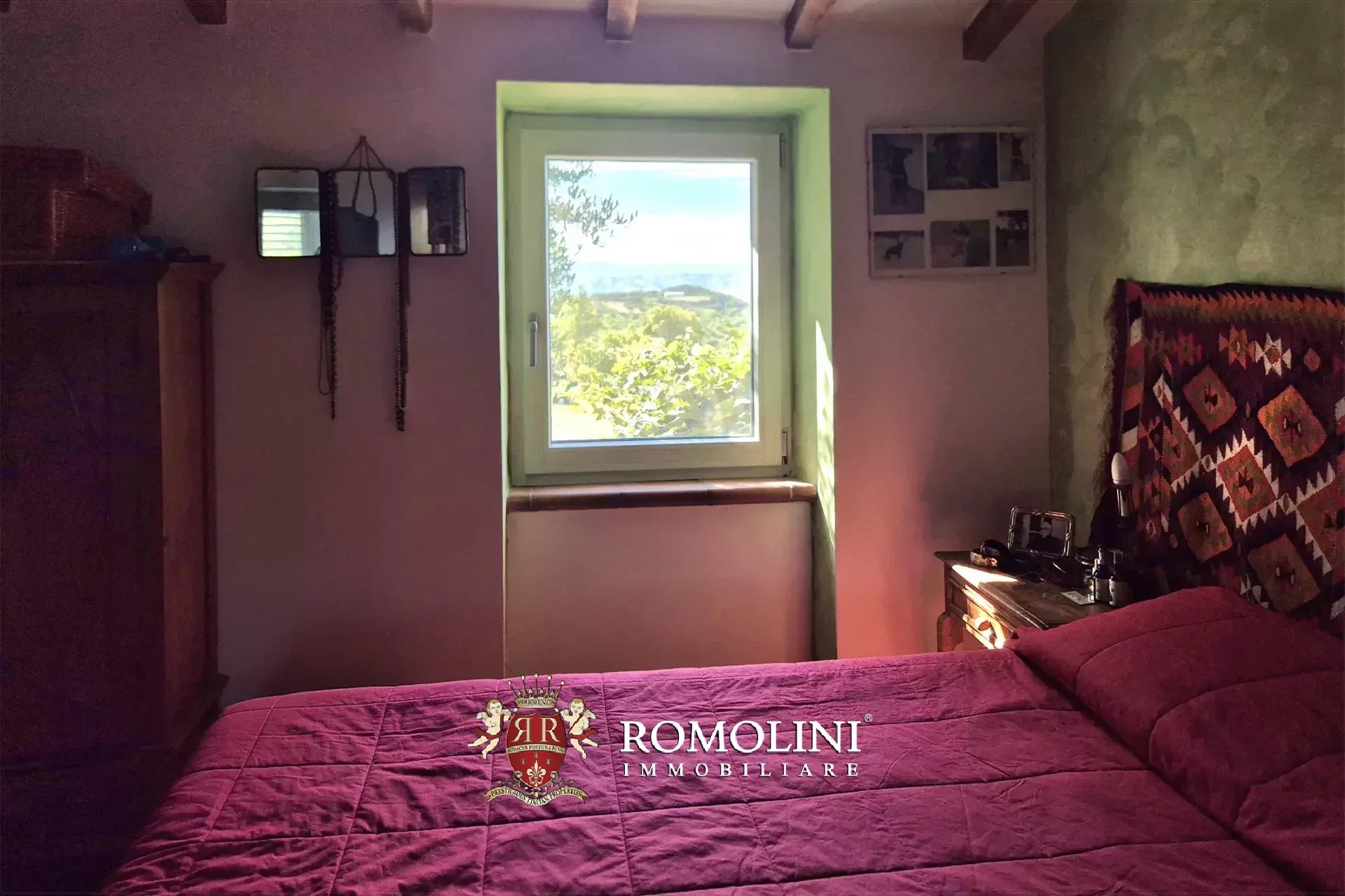 RUSTIC FARMHOUSE WITH POOL FOR SALE IN MOUNT AMIATA, MAREMMA
