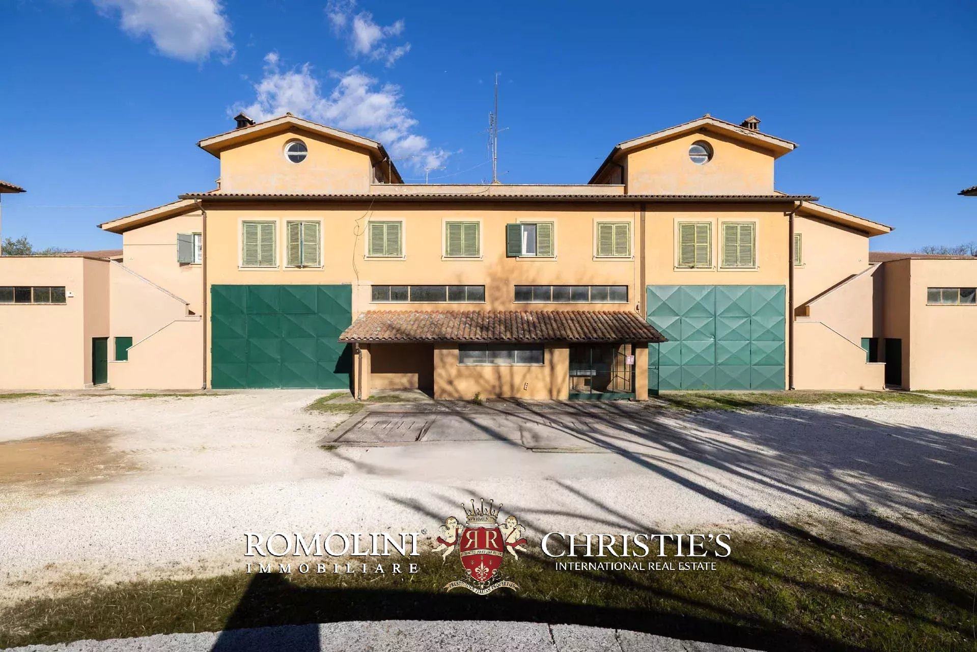 30 Bedroom Villa/Townhouse's Image 110