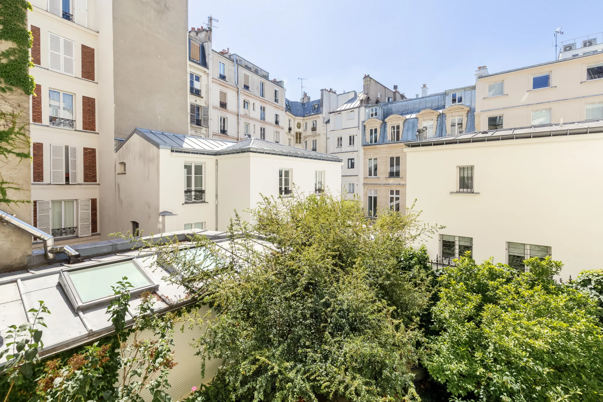 Paris 9e - BLANCHE / RUE DE BRUXELLES