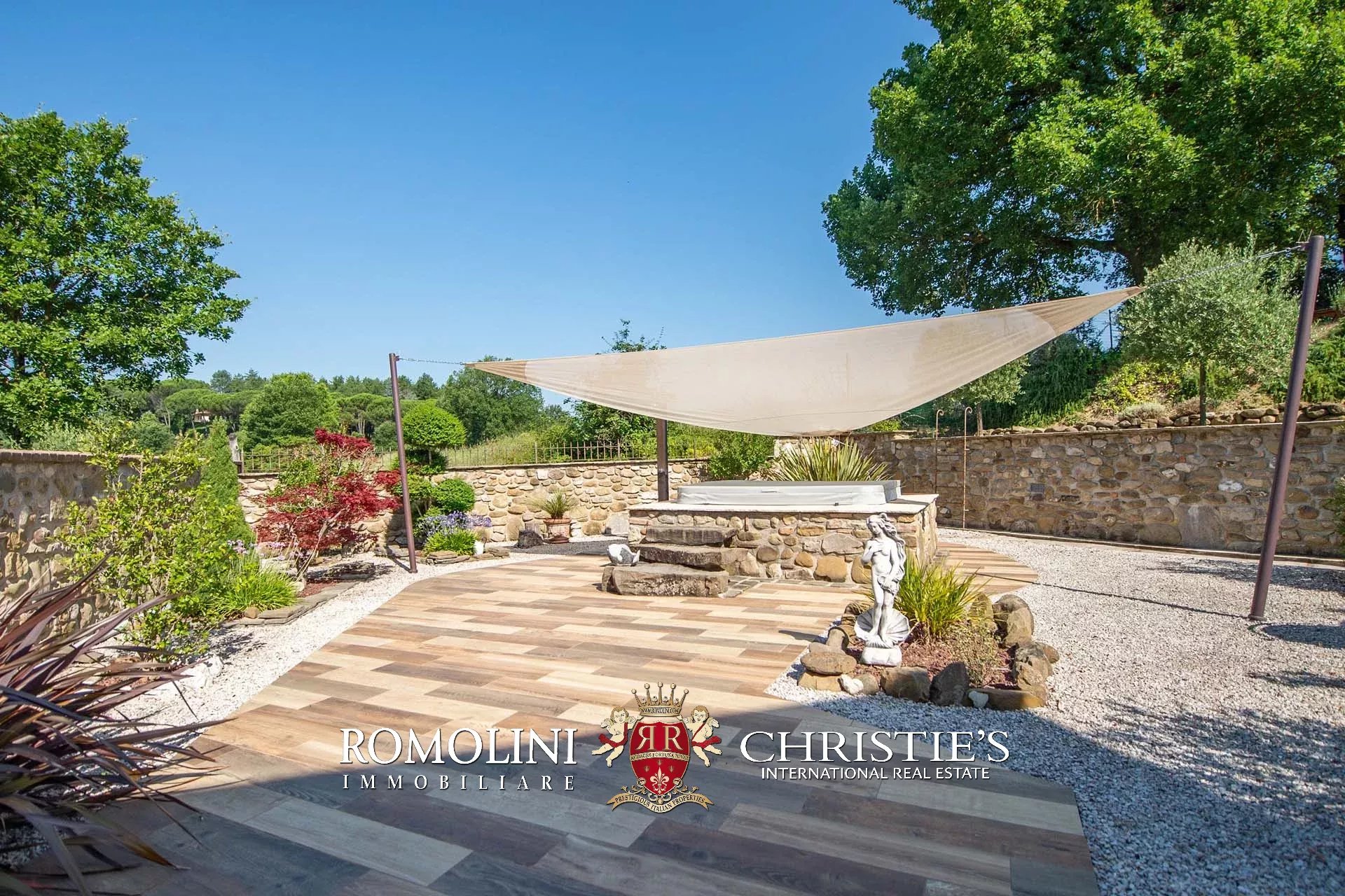 4 Bedroom Villa/Townhouse's Image 21