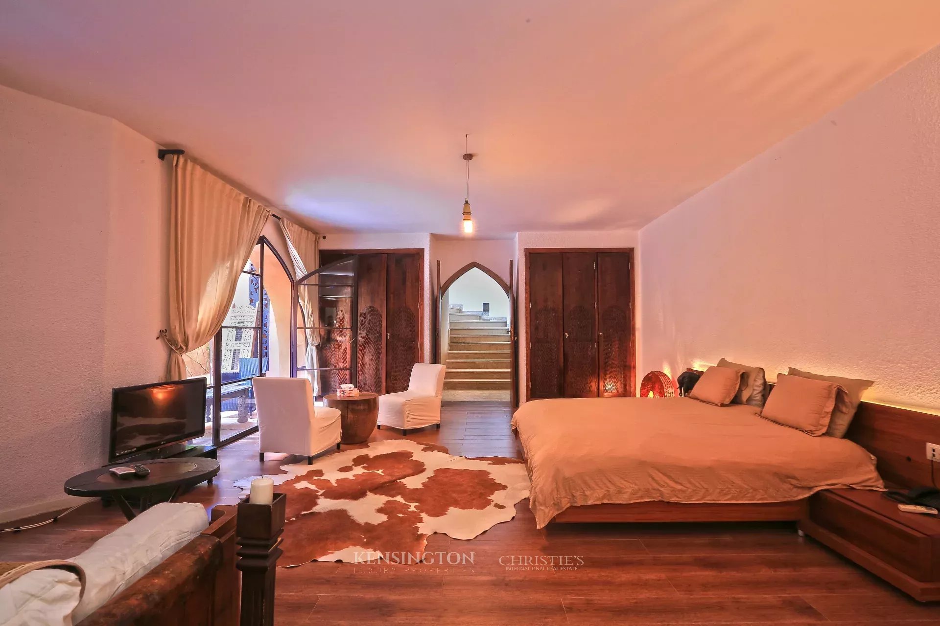 6 Bedroom Villa/Townhouse's Image 34