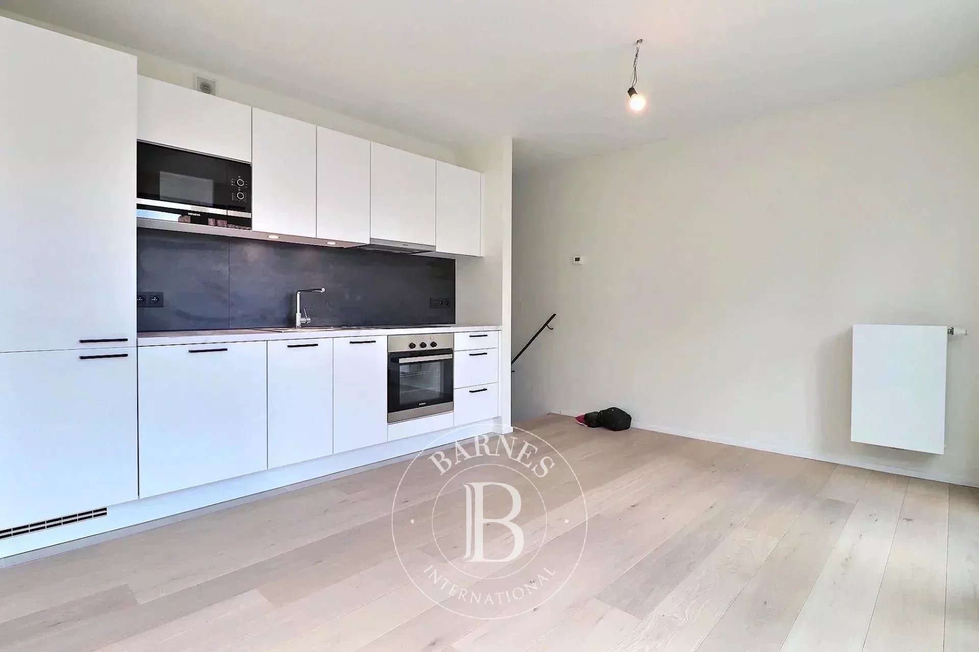 Rogier - Gemeubileerd 2 slaapkamer appartement