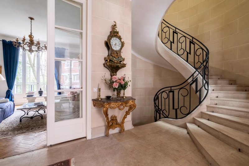 For Sale Mansion | Neuilly-sur-Seine - picture 2