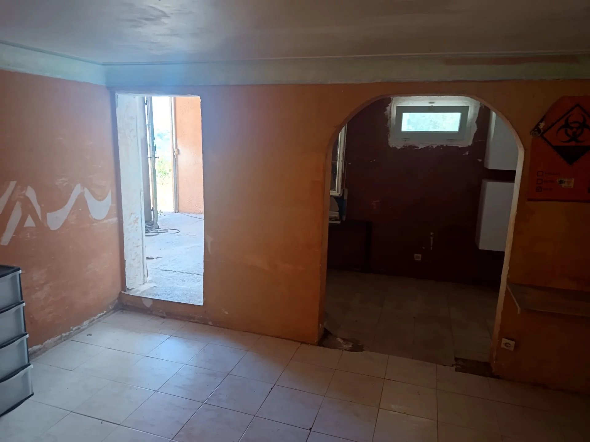 Saint-Agnès – Maison avec vaste terrain constructible, vue panoramique et fort potentiel — photo 11