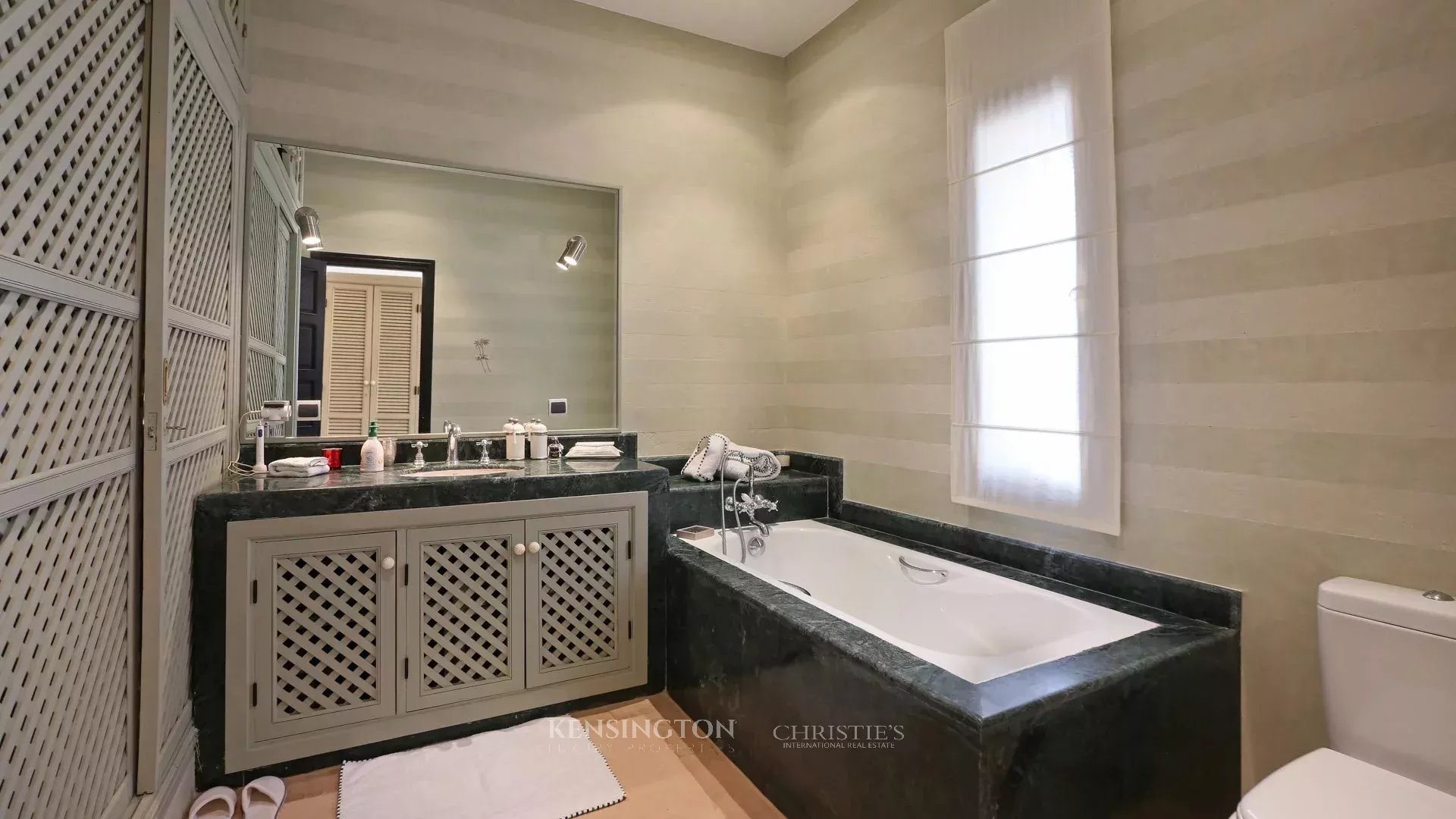 12 Bedroom Villa/Townhouse's Image 36