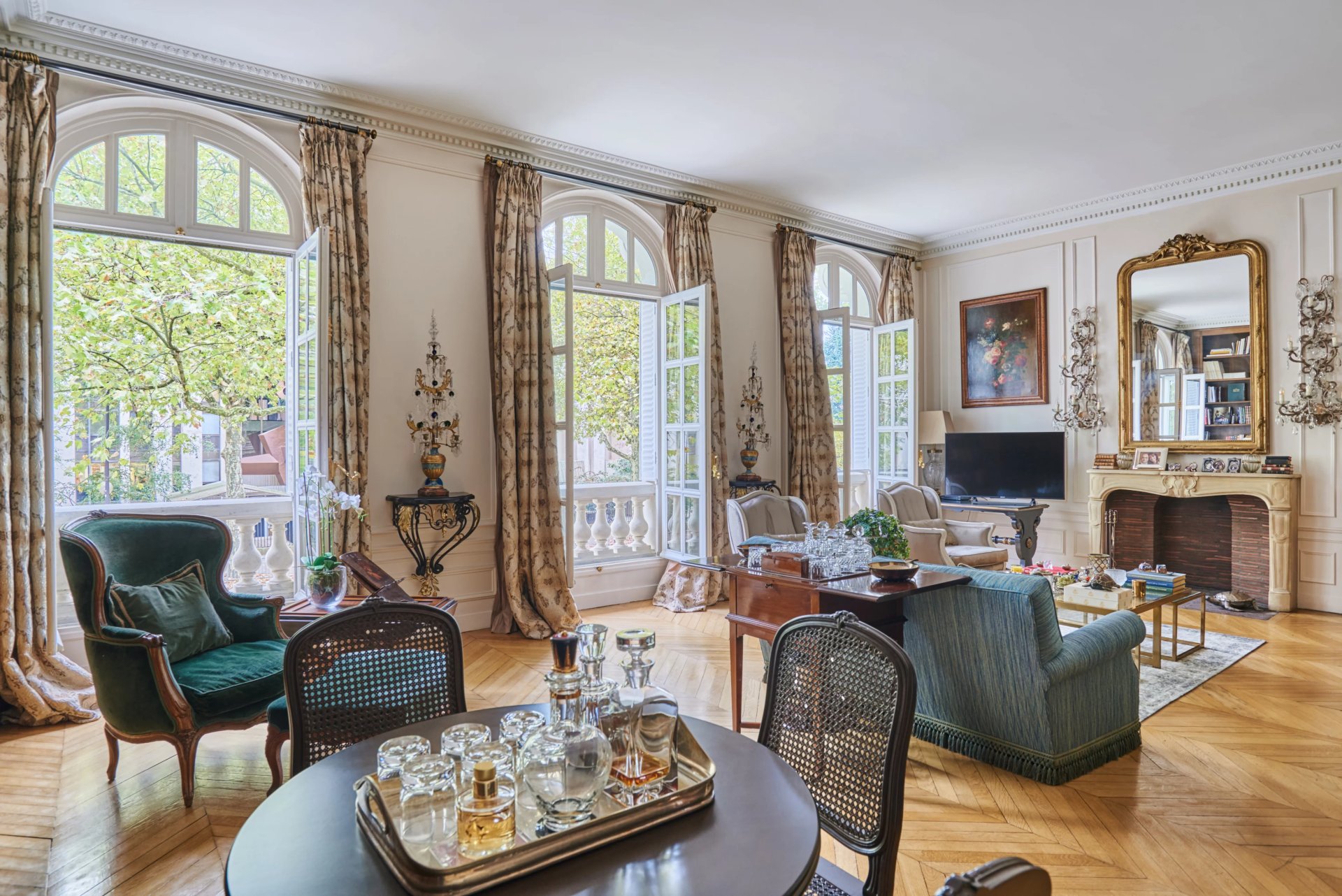 Listing image